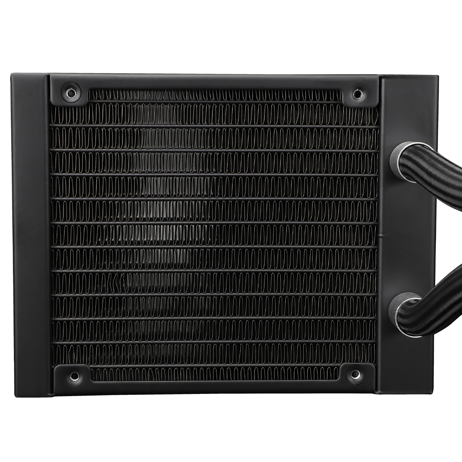 Zwarte radiator met zwarte slangen. De radiator heeft een rasterpatroon. Witte achtergrond.