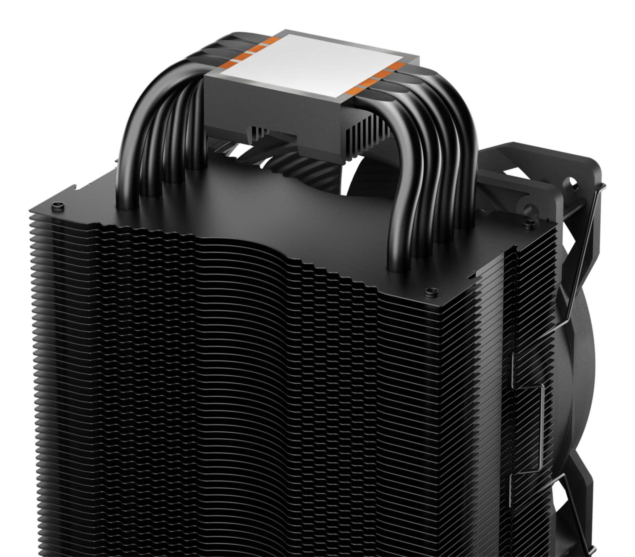 Dissipatore CPU nero con heat pipe e una ventola. Lo sfondo è bianco.