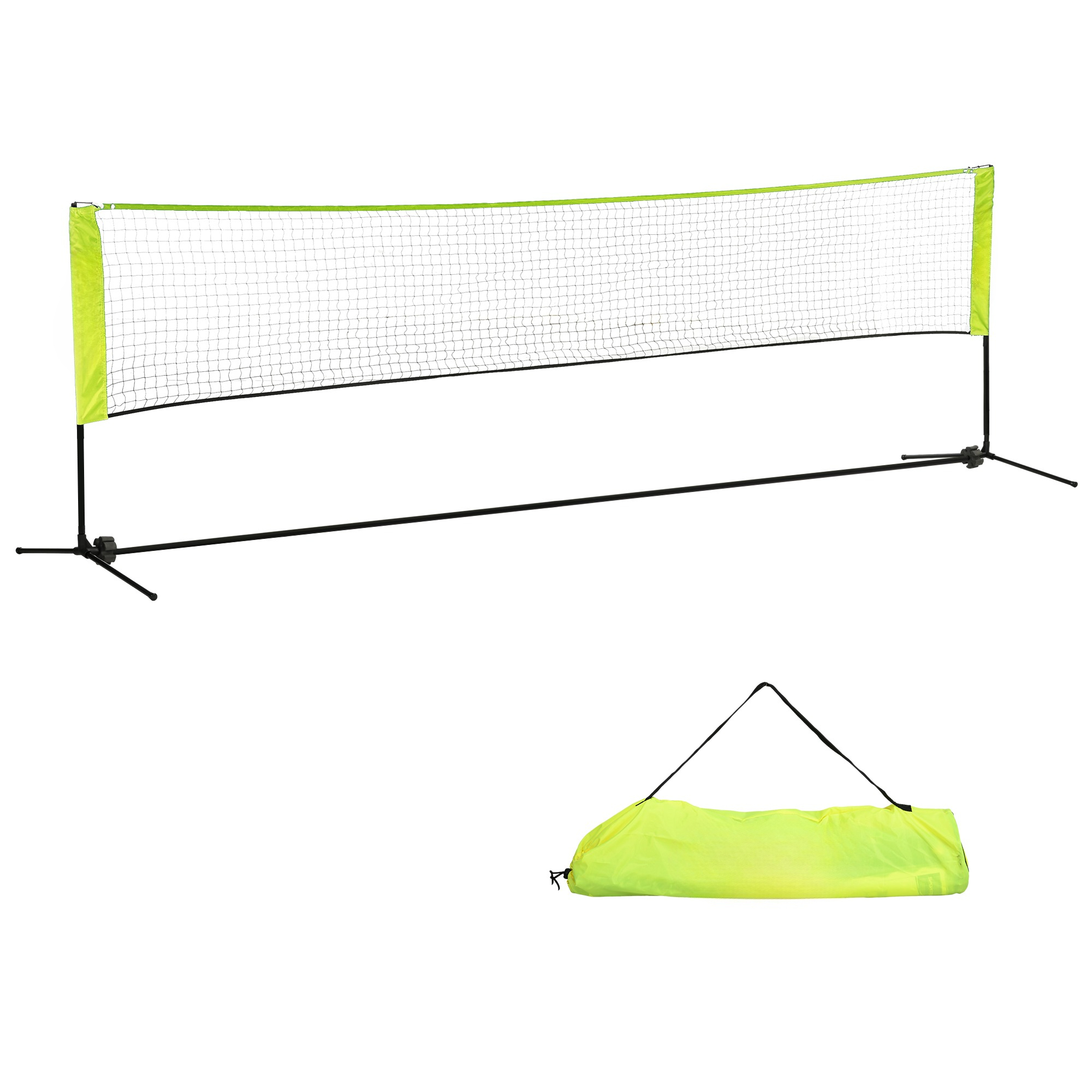 Ein Badmintonnetz ist im Freien aufgebaut. Es ist grün und weiß, mit einer Tragetasche auf dem Boden.