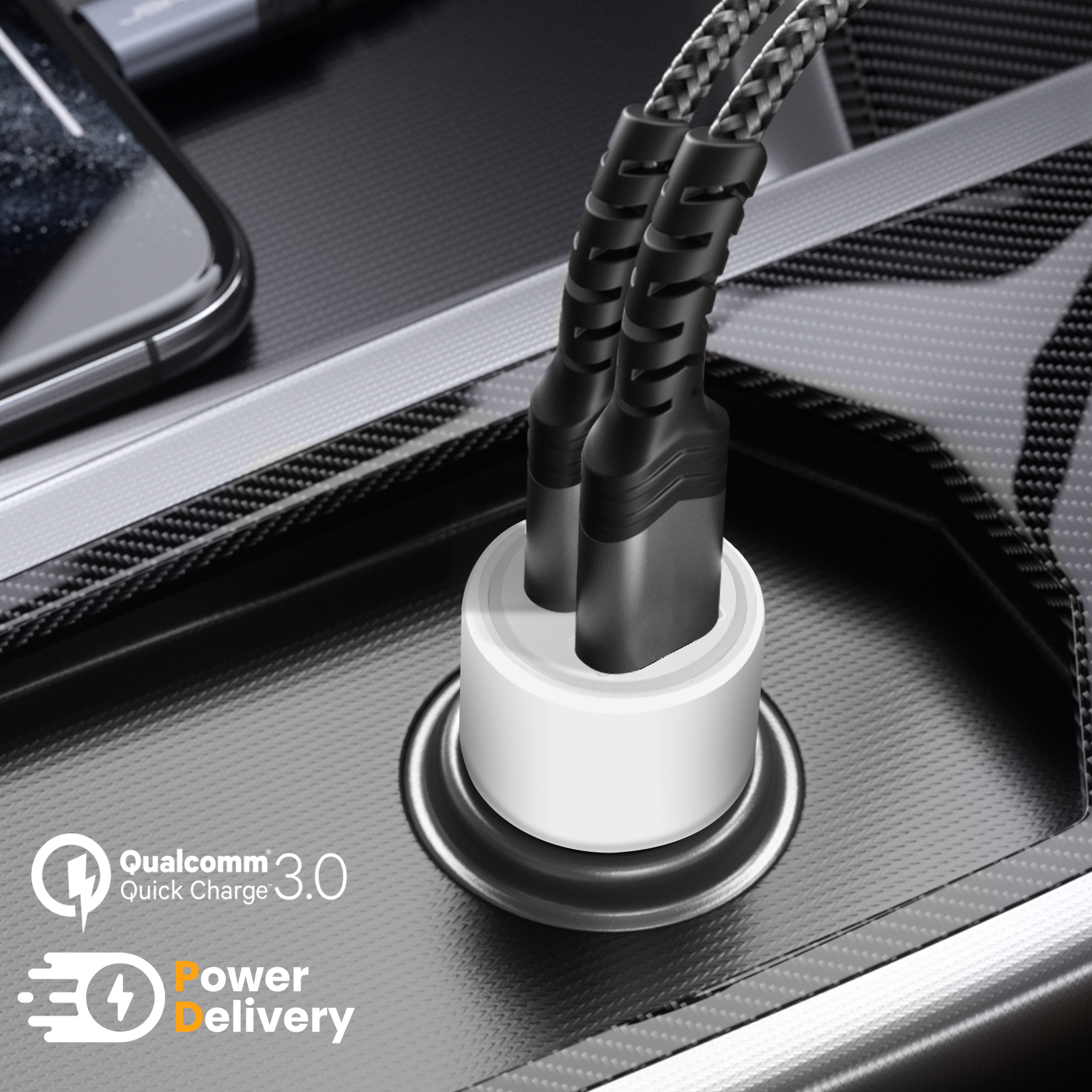 Caricatore per auto con due cavi neri e base bianca. Loghi Qualcomm 3.0 e Power Delivery.