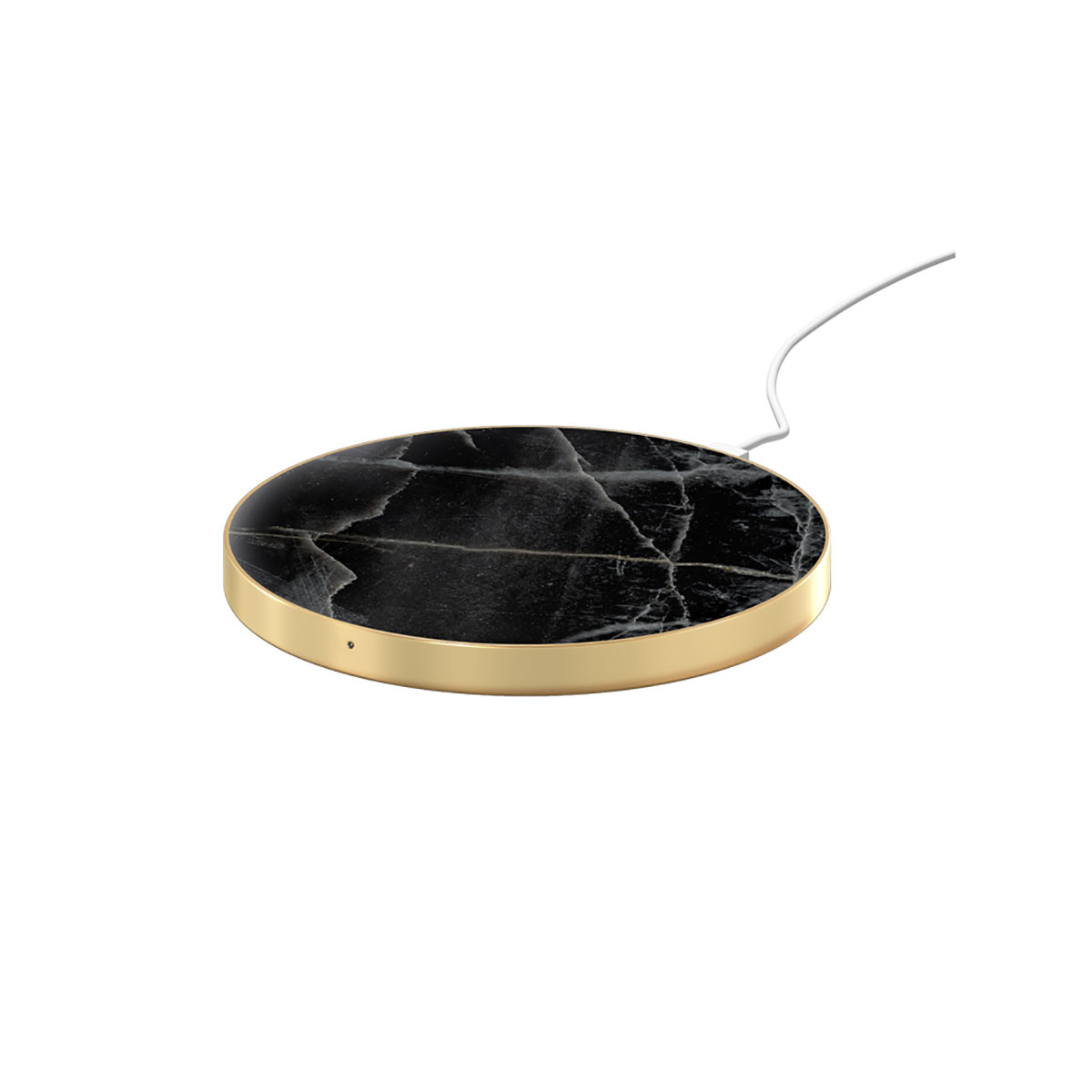 Cargador inalámbrico redondo negro y dorado. Efecto mármol. Fondo blanco.