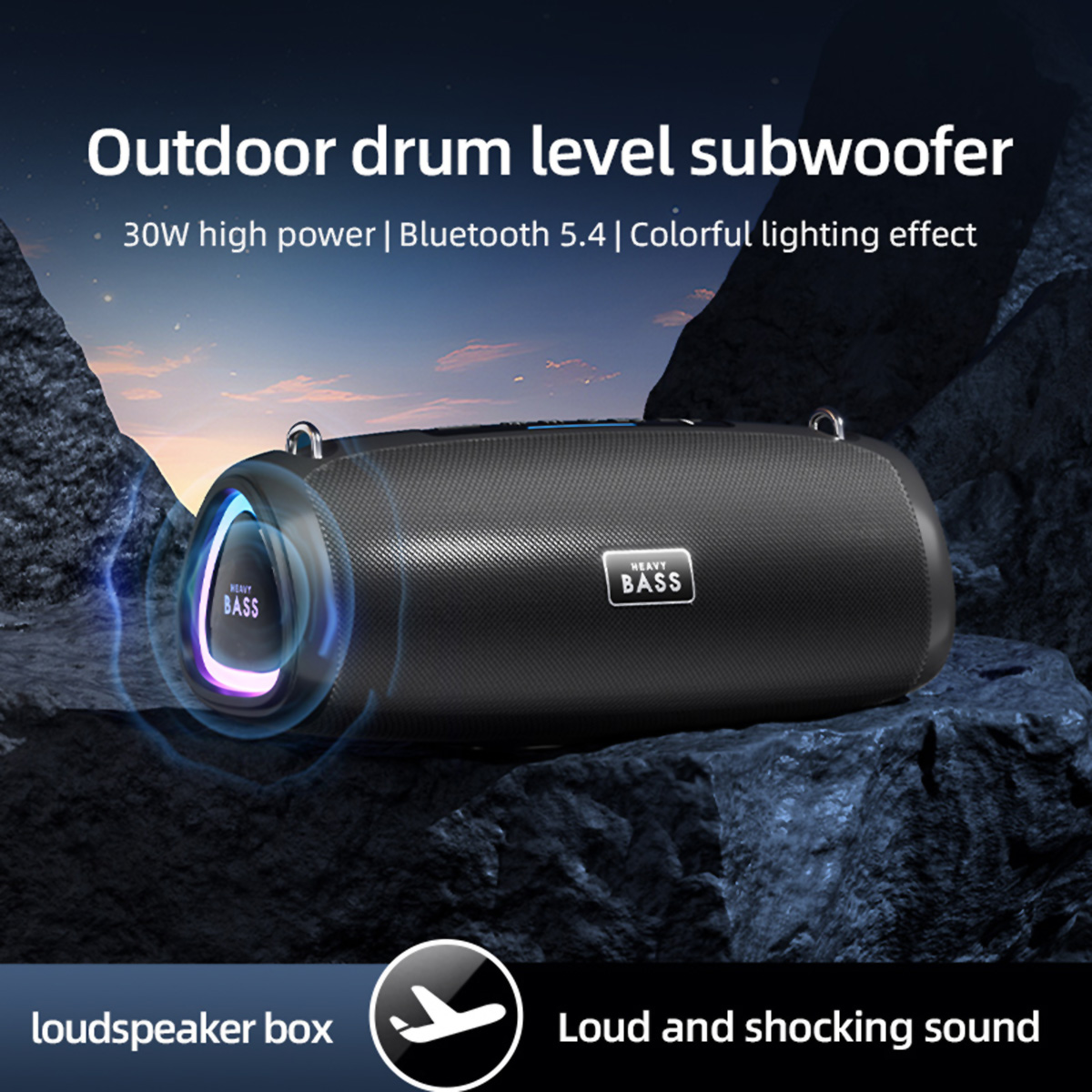 Altavoz negro con detalles de luz azul y blanca, colocado sobre rocas, con texto.