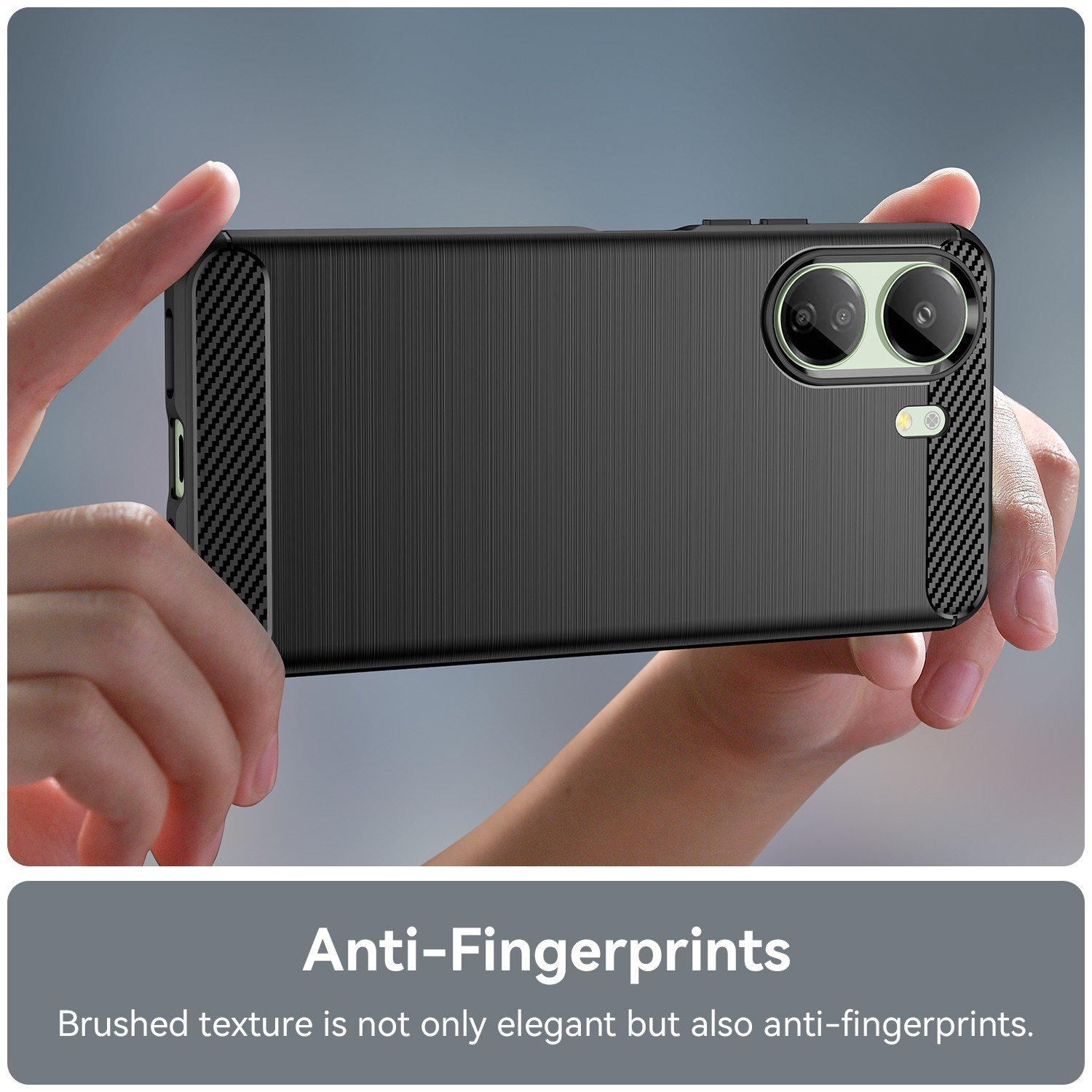 Manos sosteniendo una funda negra. Textura cepillada, fibra de carbono. Texto: 'Anti-Fingerprints'.
