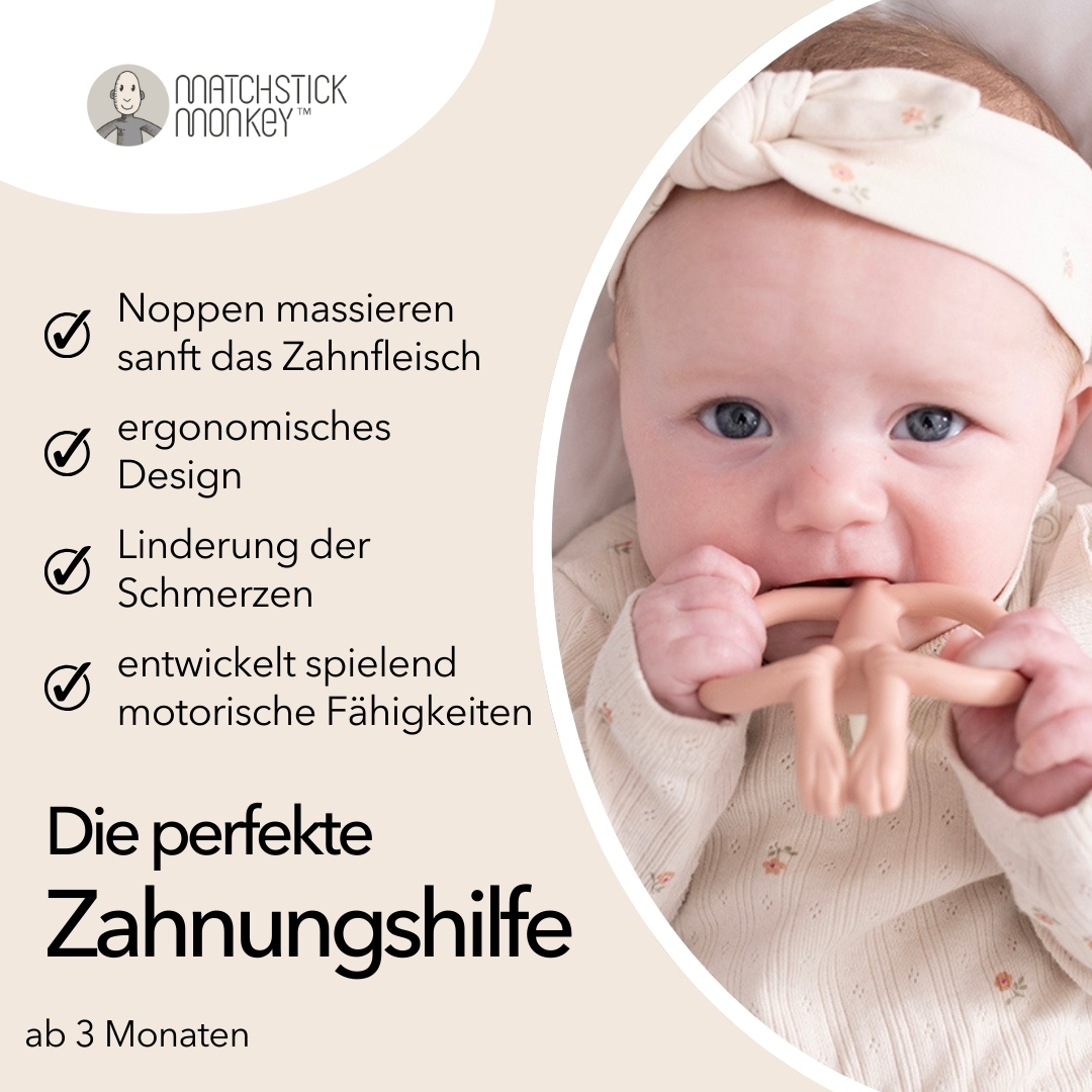Baby mit cremefarbenem Stirnband hält einen hellbraunen Beißring. Text: 'Die perfekte Zahnhilfe'.