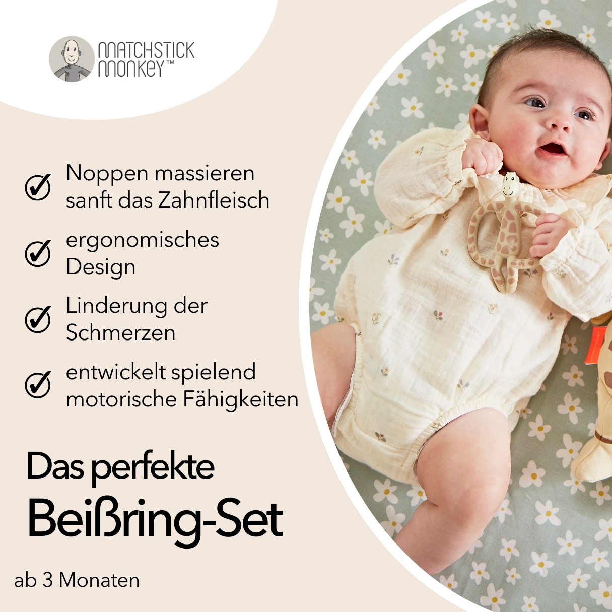 Baby liegt auf einer Blumendecke und hält einen Giraffen-Beißring. Text zeigt Funktionen und Alter an.