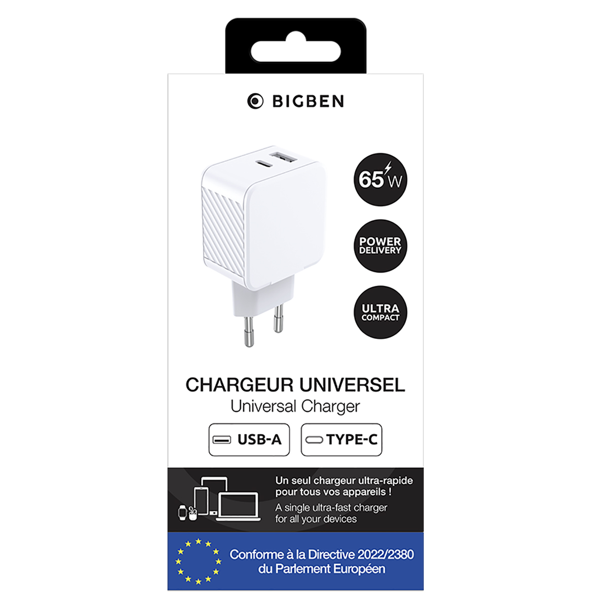 Weißes Bigben-Ladegerät mit zwei USB-A-Anschlüssen und einem USB-C-Anschluss. Weißer Hintergrund.