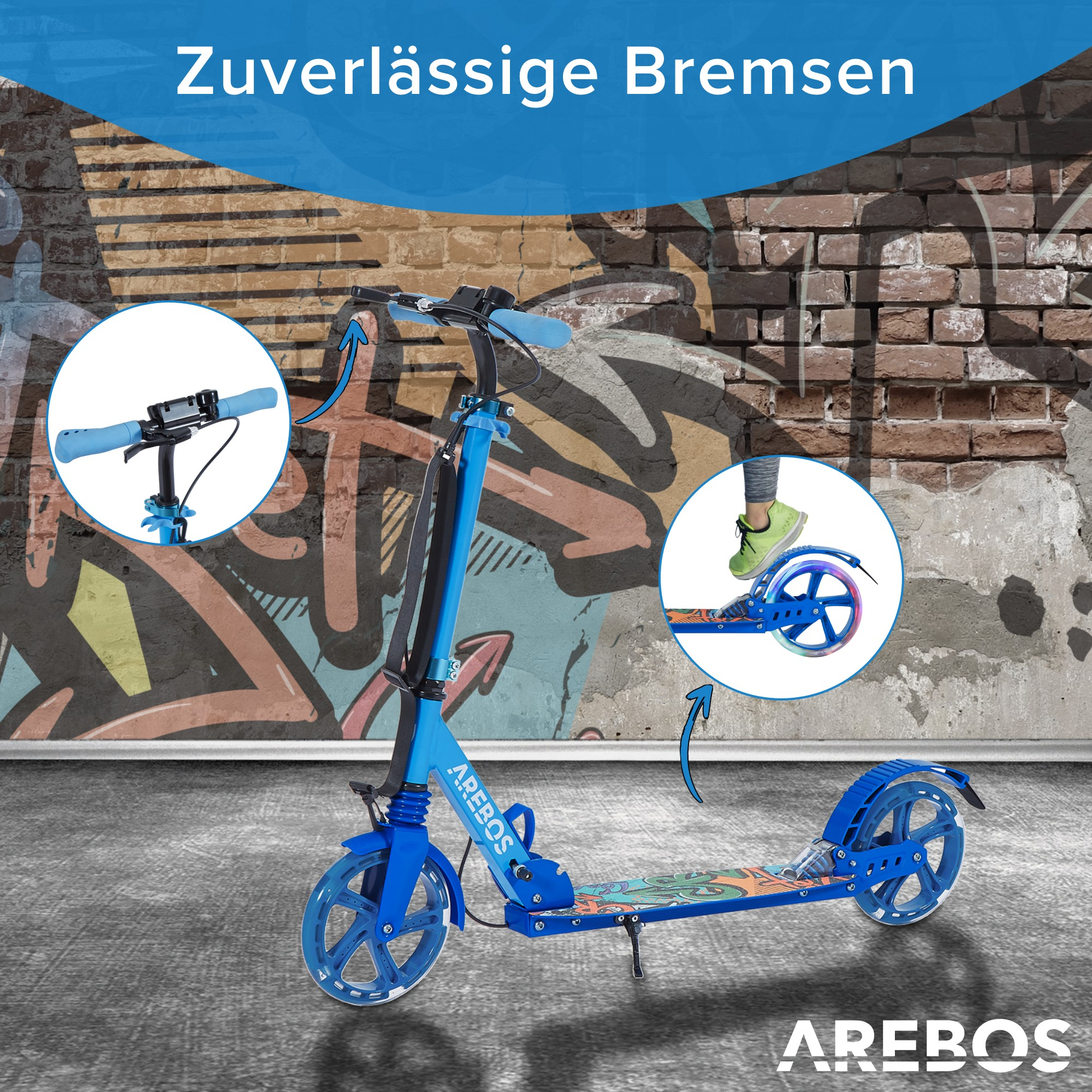 Ein blauer Roller mit Fokus auf Bremsen und Räder mit Text und Pfeilen, vor einer Ziegelmauer.
