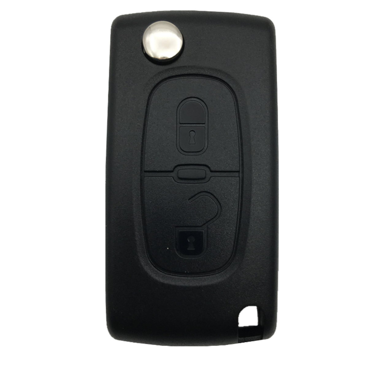 Czarny kluczyk samochodowy z dwoma przyciskami i srebrnym przyciskiem u góry. Białe tło.