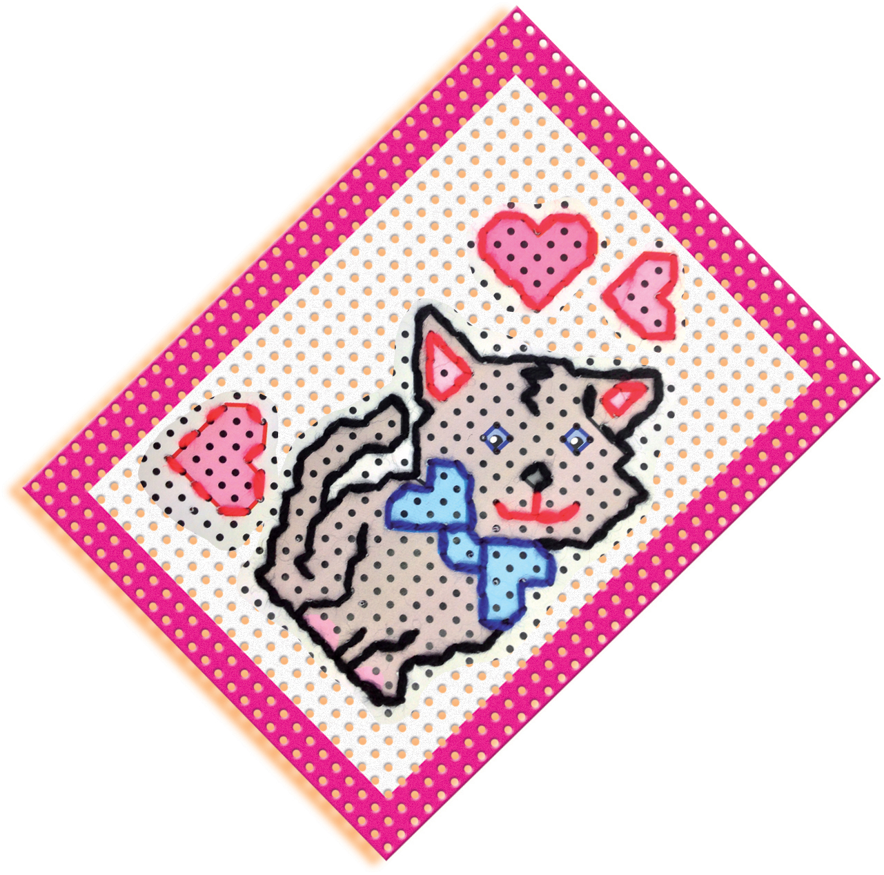 Ręka haftuje kota na kartce. Kot jest szary, z niebieską kokardą.