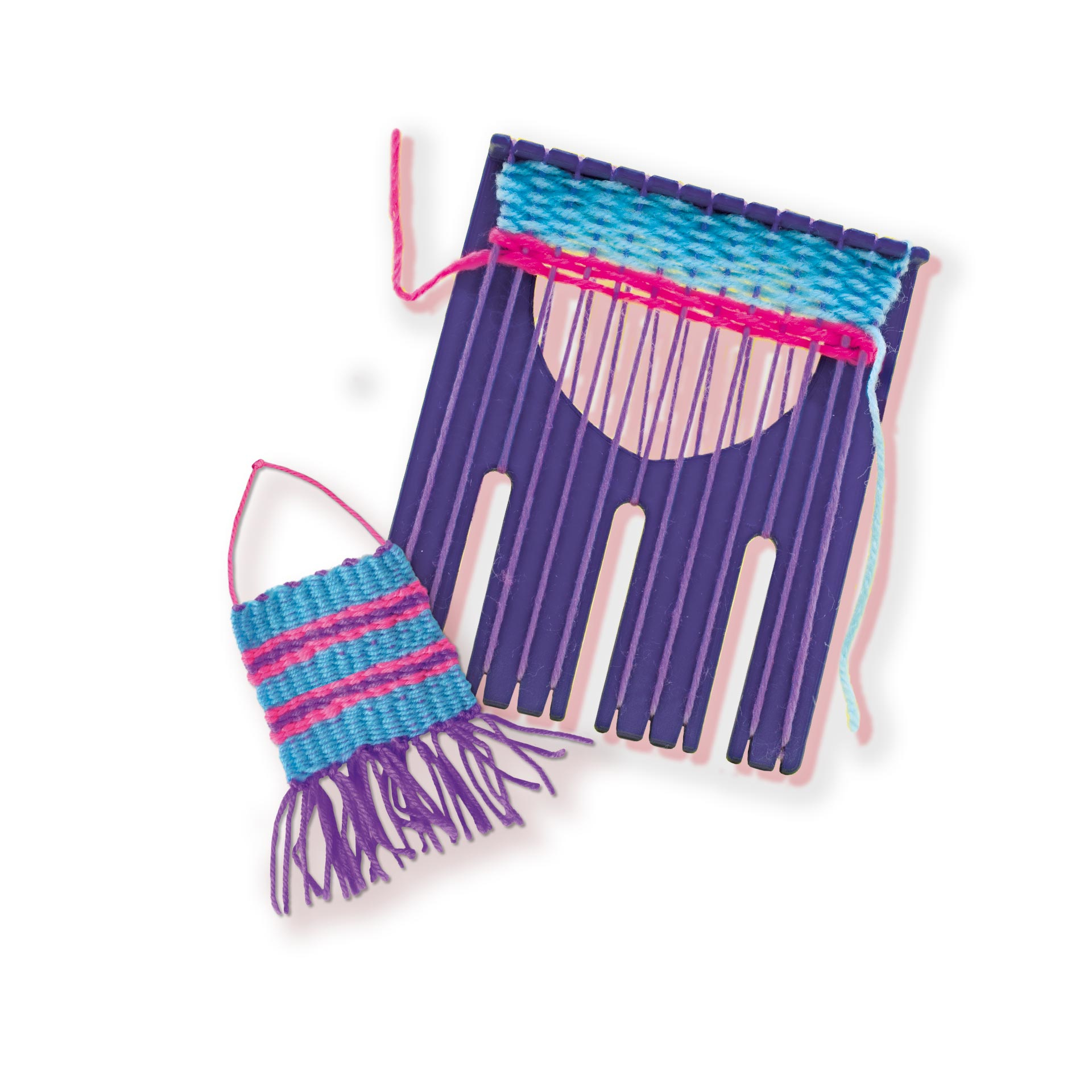 Ein lila Webstuhl mit einer kleinen gewebten Tasche und bunter Wolle.