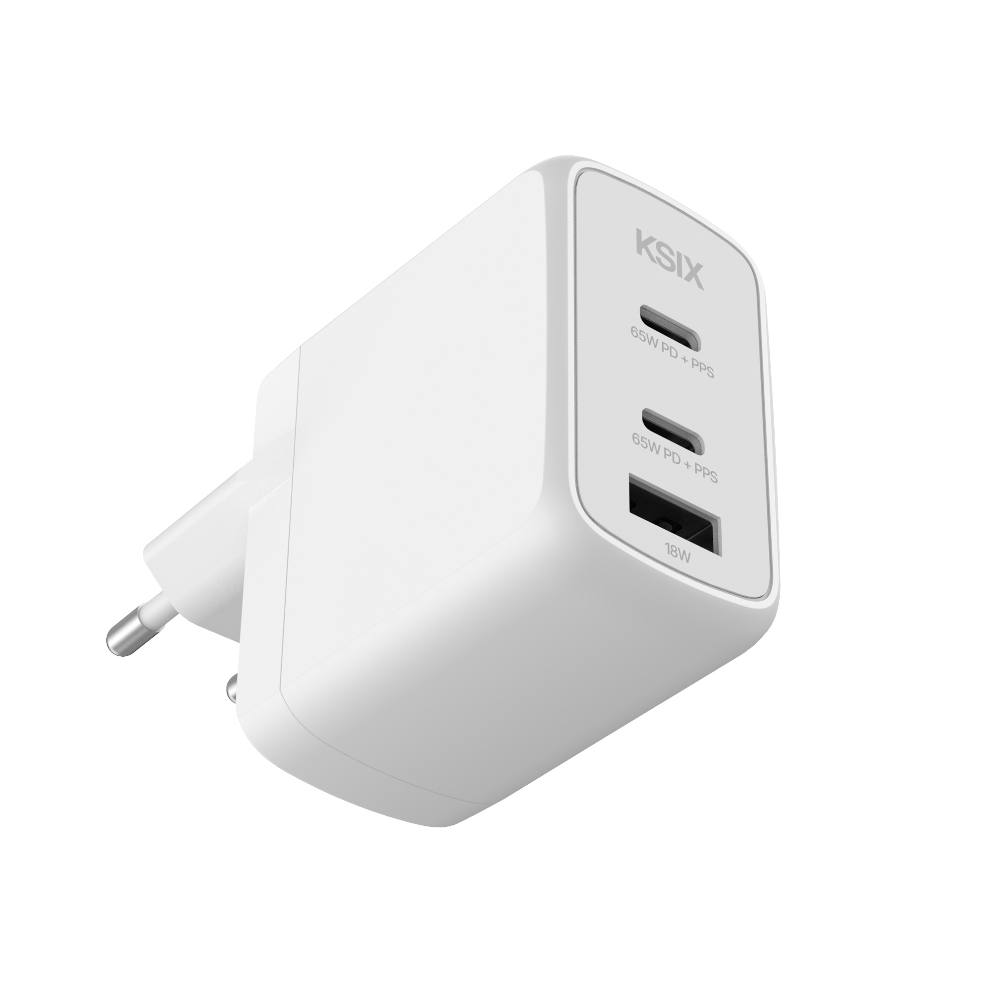 Un cargador KSIX blanco con dos puertos etiquetados 65W PD + PPS y 18W, con enchufe europeo.