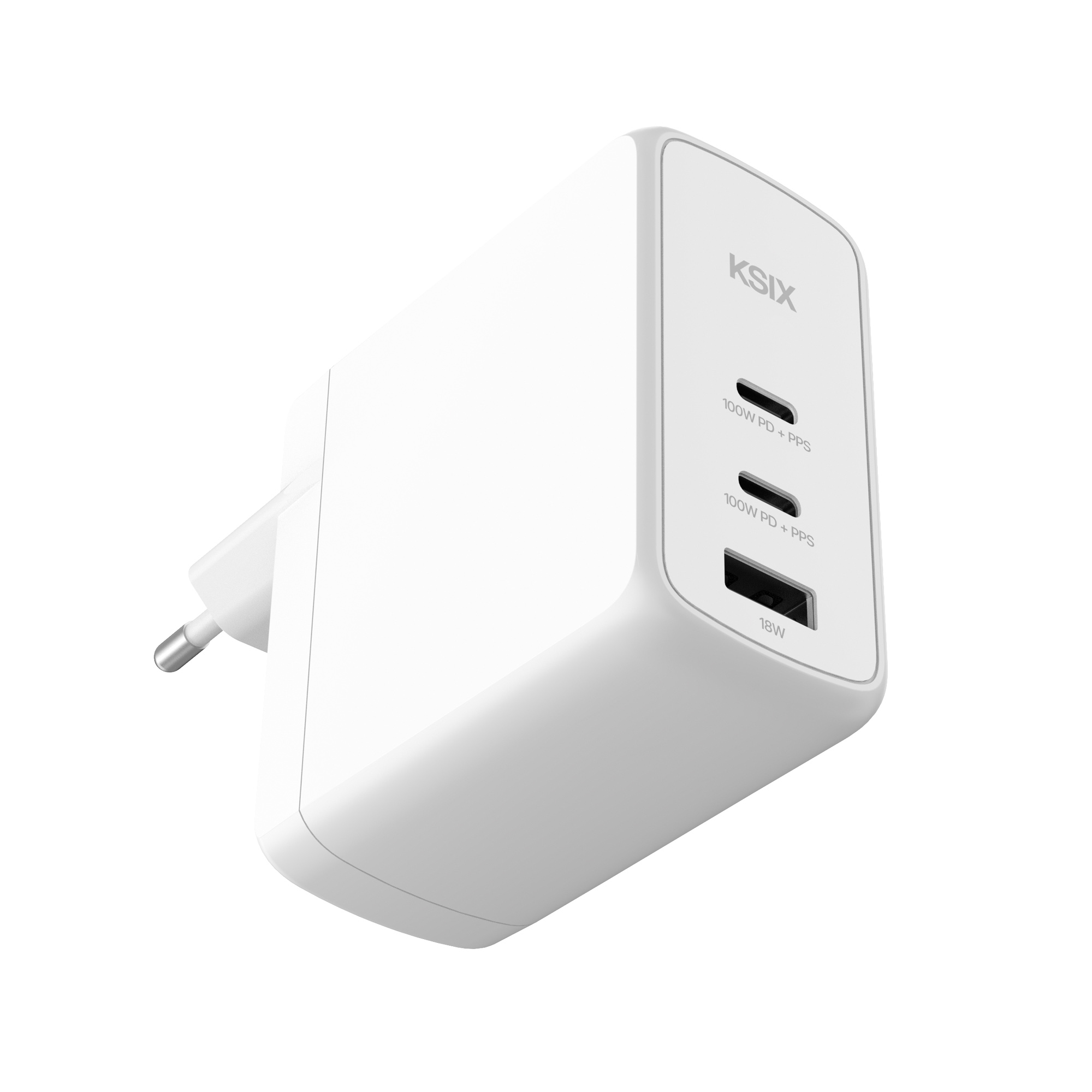 Un cargador KSIX blanco con dos puertos etiquetados 100W PD + PPS y 18W, con enchufe europeo.