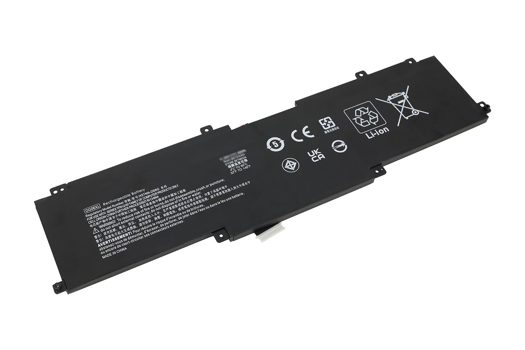 Schwarzer Laptop-Akku mit Etiketten und Stecker oben, auf weißem Hintergrund.