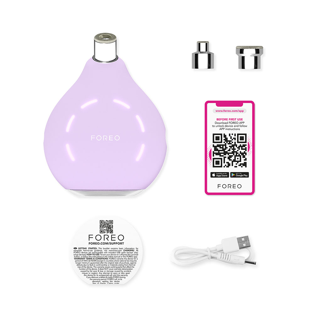 Aksesuarları, bir QR kodu ve talimatlarla mor bir Foreo cihazı.