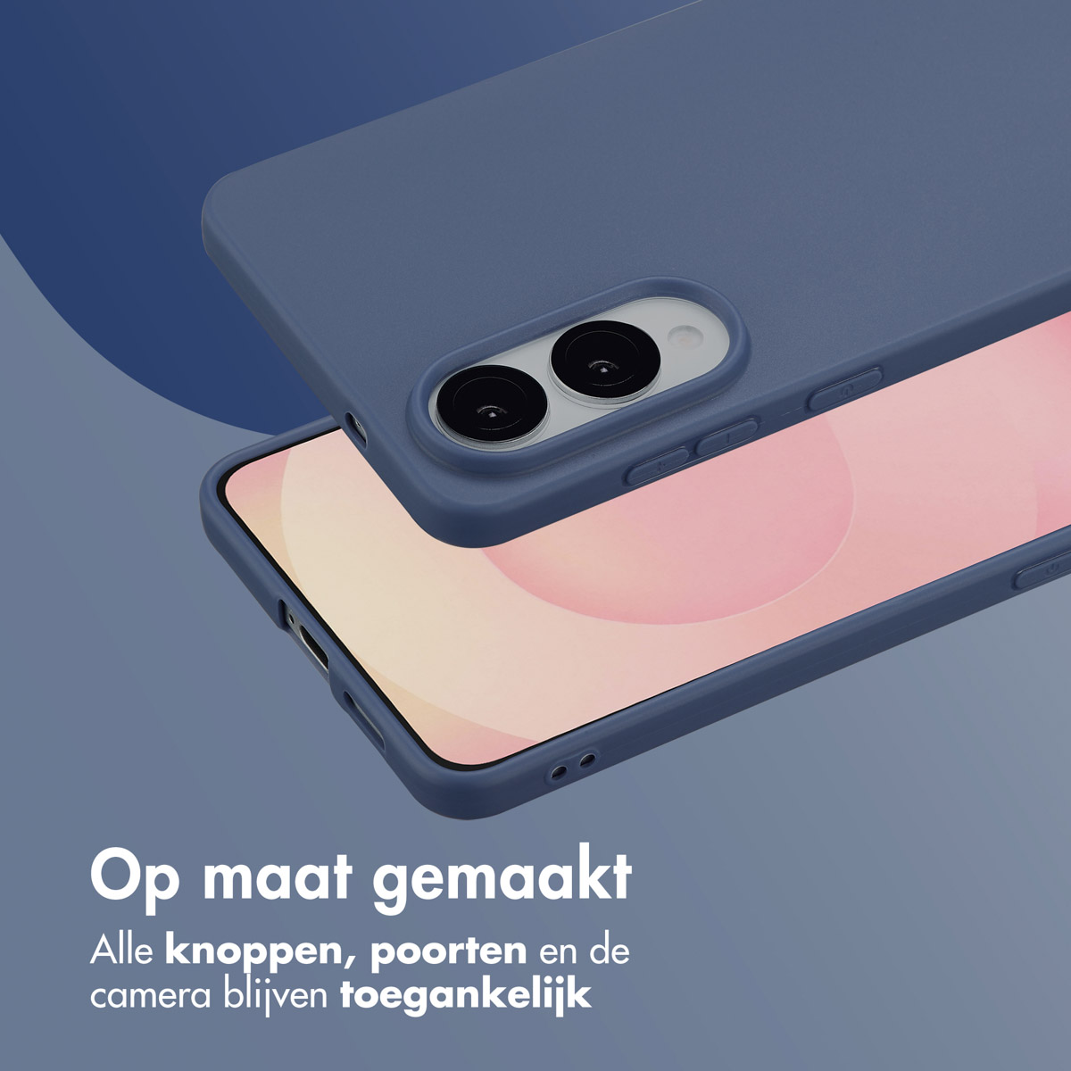 Blauw telefoonhoesje, telefoon erin. Hoesje bedekt telefoon, toont scherm.