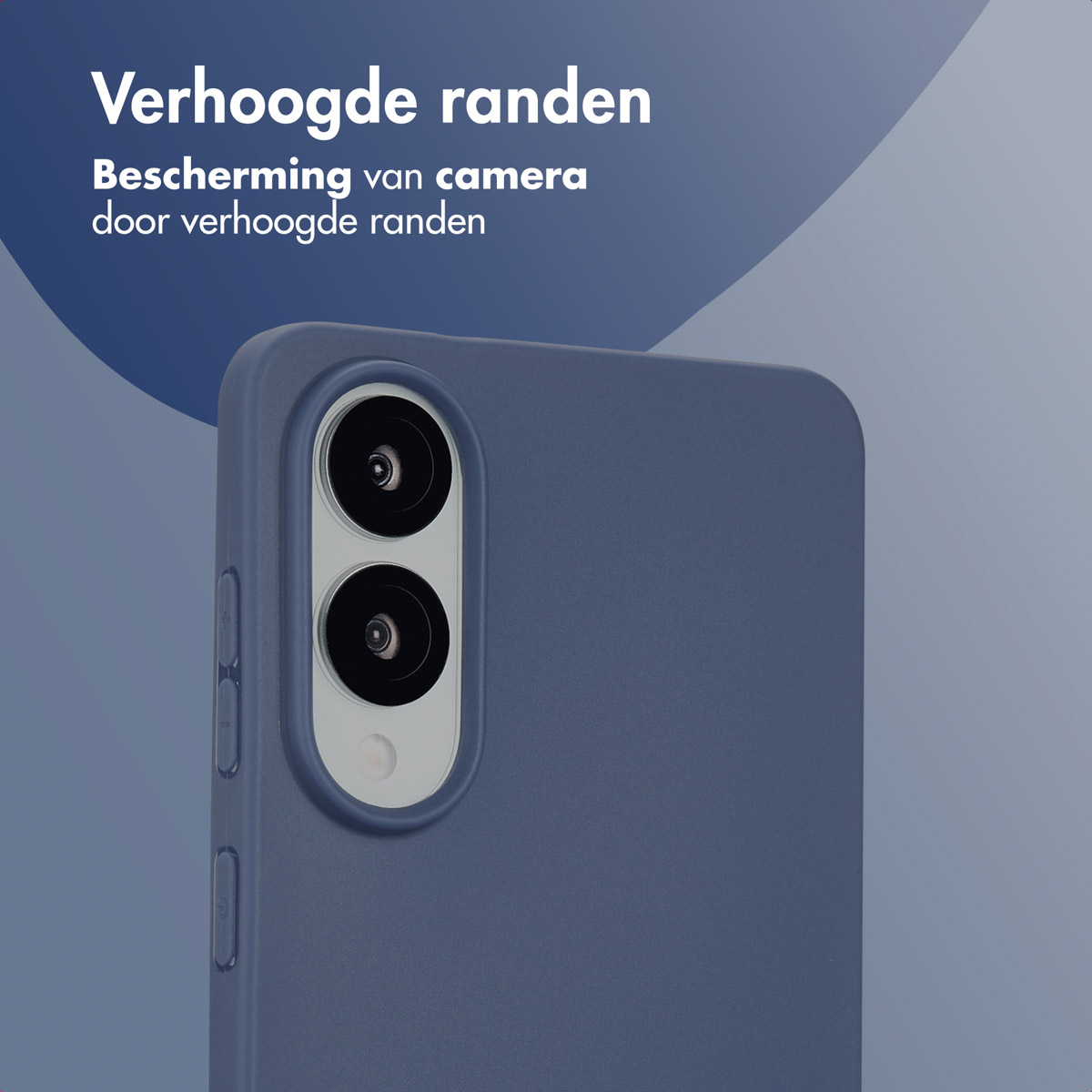 Telefoonhoesje met verhoogde randen. Blauw telefoonhoesje met donkere achtergrond. Tekst: Verhoogde randen.