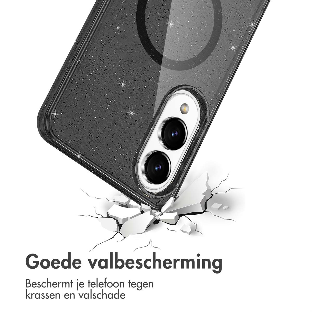 Zwarte glitter telefoonhoes die bij impact verbrijzelt, scheuren en schade tonend.