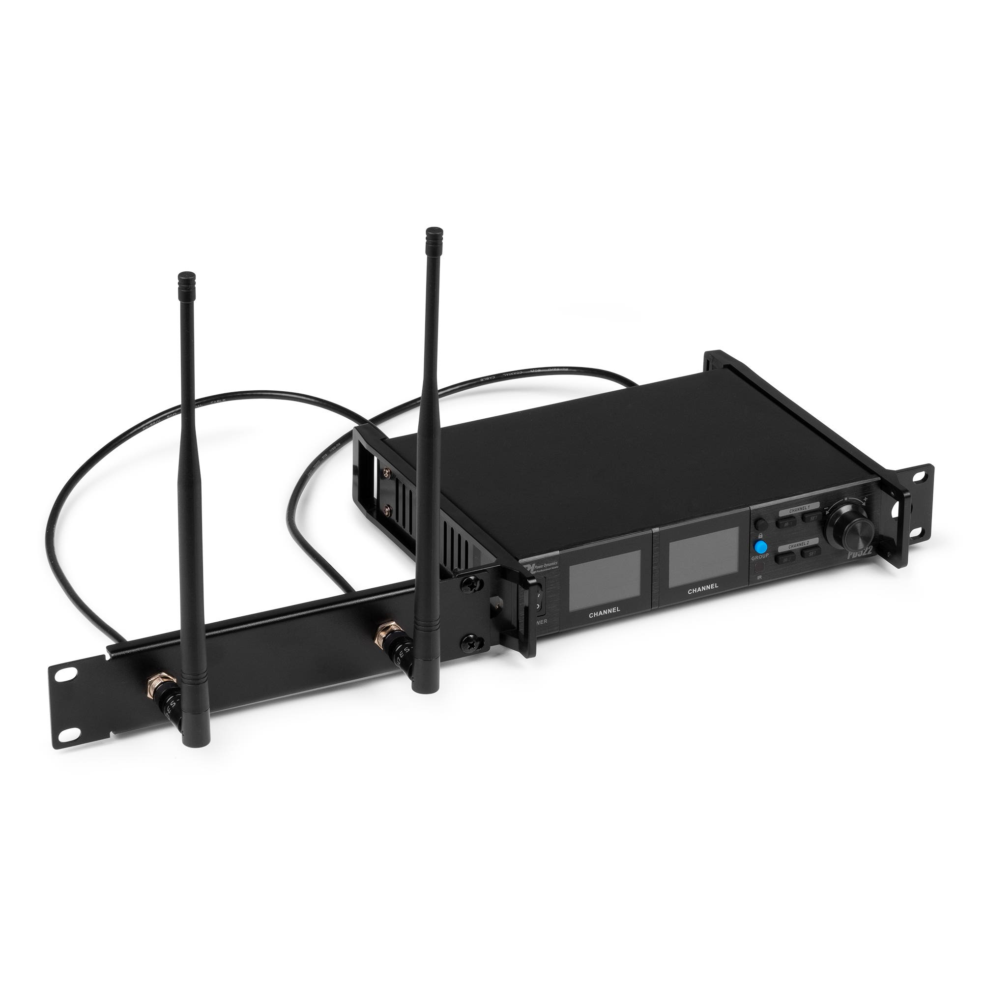 Zwarte audioapparatuur met twee antennes, een rack mount en bedieningspaneel, op witte achtergrond.