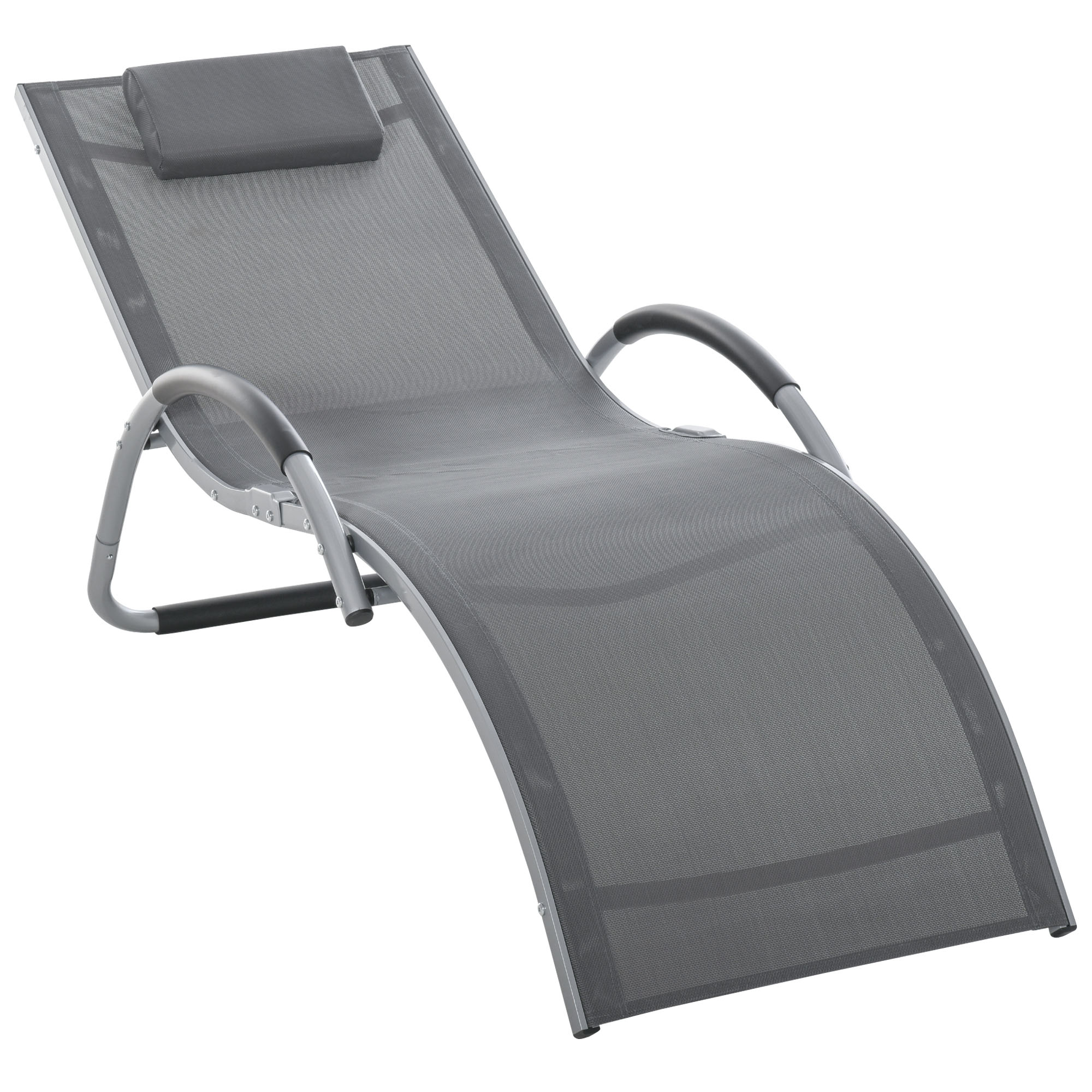 Grauer Outdoor-Liegestuhl mit Netzgewebe und Kopfstütze. Er hat geschwungene Arme und ein Metallgestell.