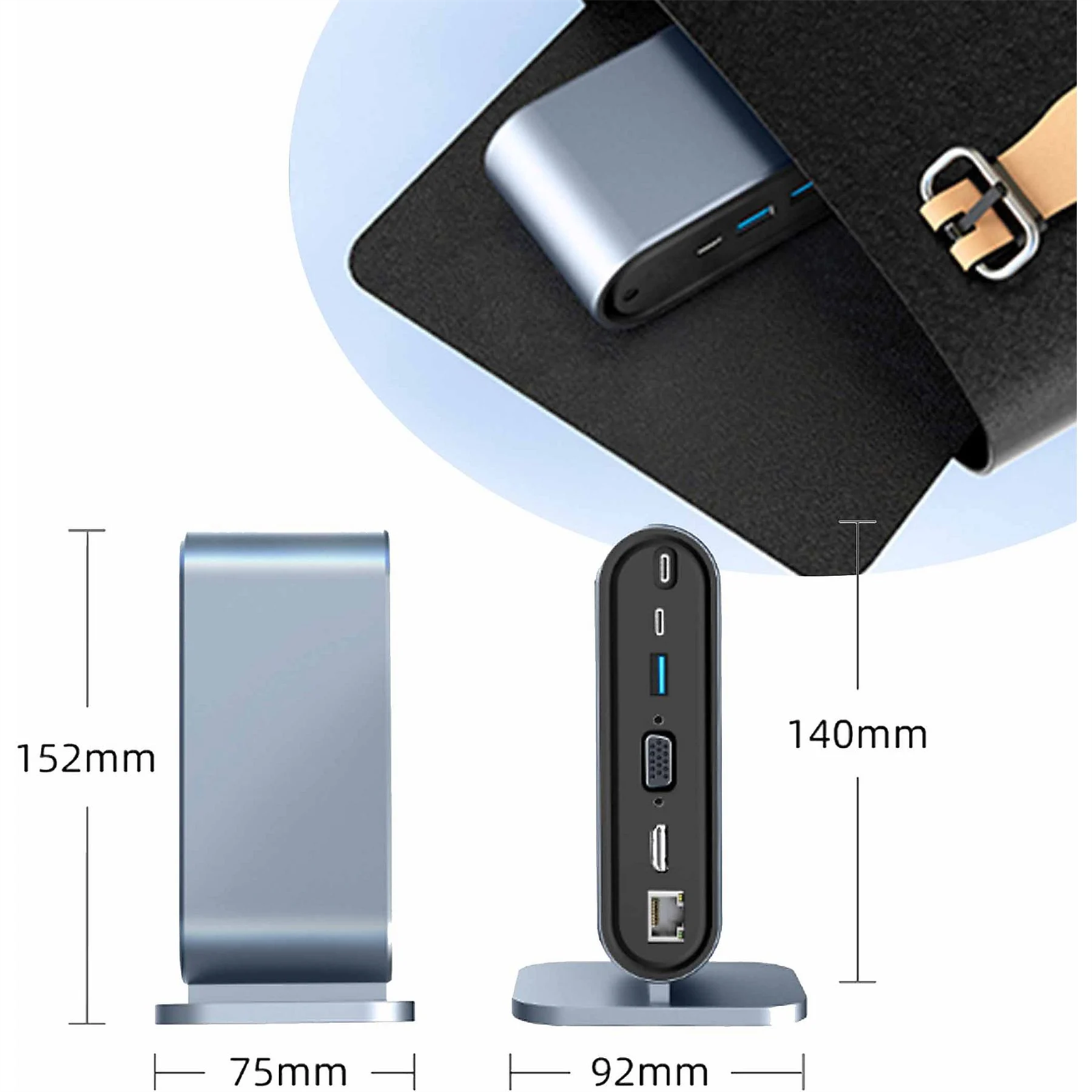 Ein silberner USB-C-Hub mit mehreren Anschlüssen, Abmessungen gezeigt. Ein Telefon im Hintergrund.
