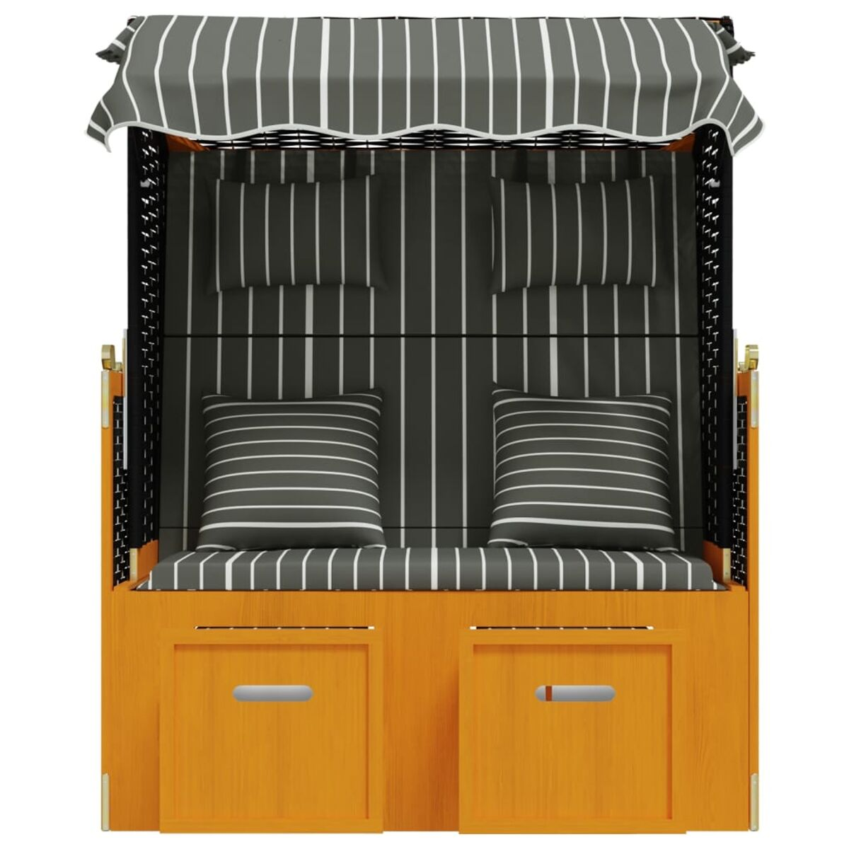 Ein Strandkorb mit gestreiftem Verdeck und Kissen aus Holz und Metall.
