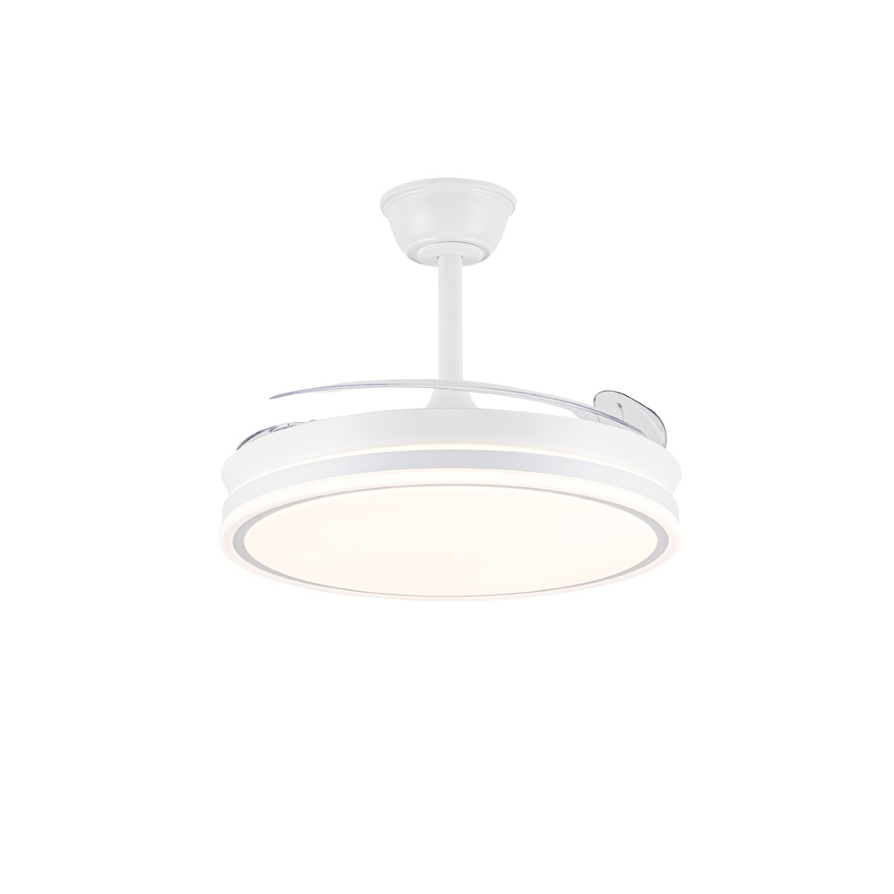 Ventilador de techo blanco con luz integrada. Aspas retraídas. Fondo blanco limpio.