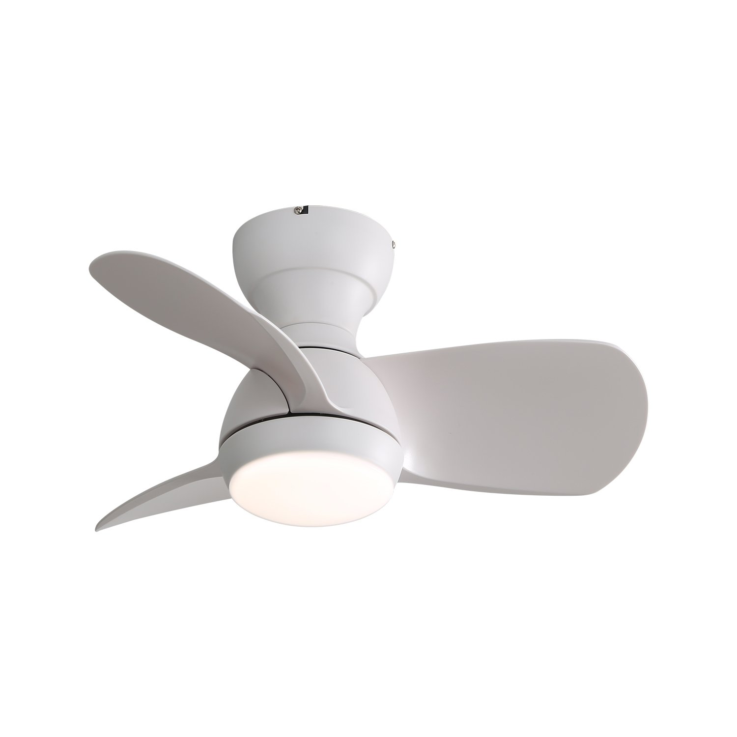 Weißer Deckenventilator mit drei Flügeln und zentralem Licht.