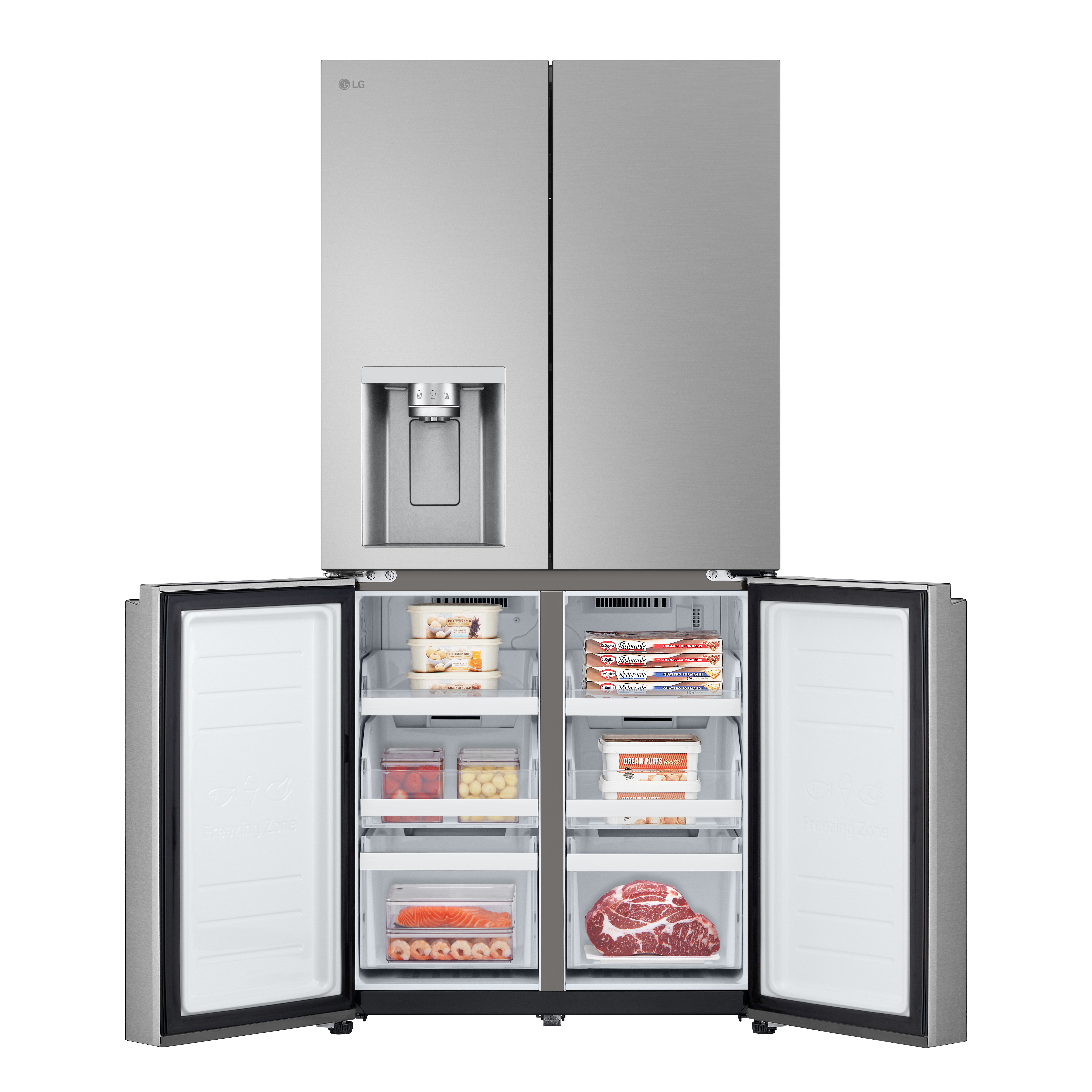 LG Kühlschrank, silberfarben mit vier Türen. Die Türen sind geöffnet, zeigen Lebensmittel innen.