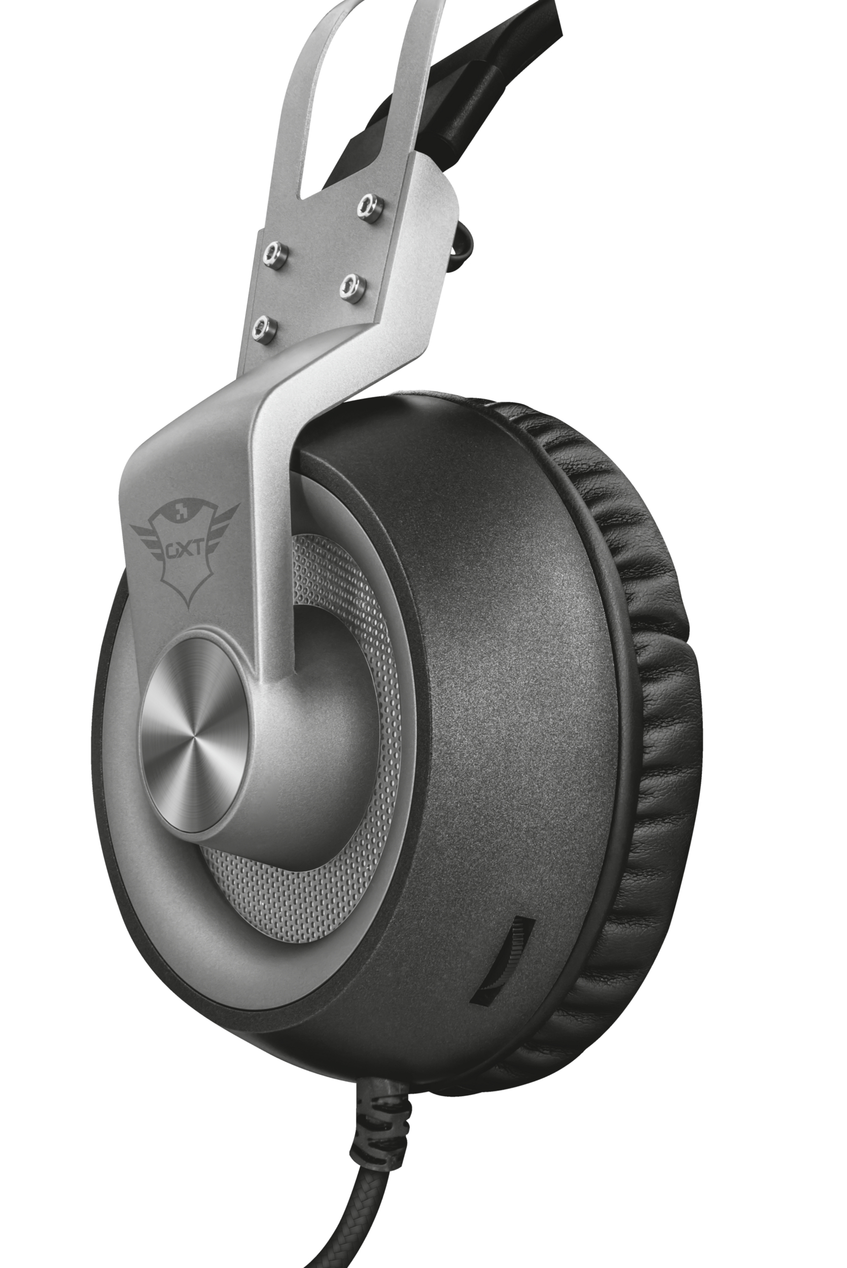 Srebrno-czarne słuchawki z logo marki. Zestaw słuchawkowy znajduje się na białym tle.