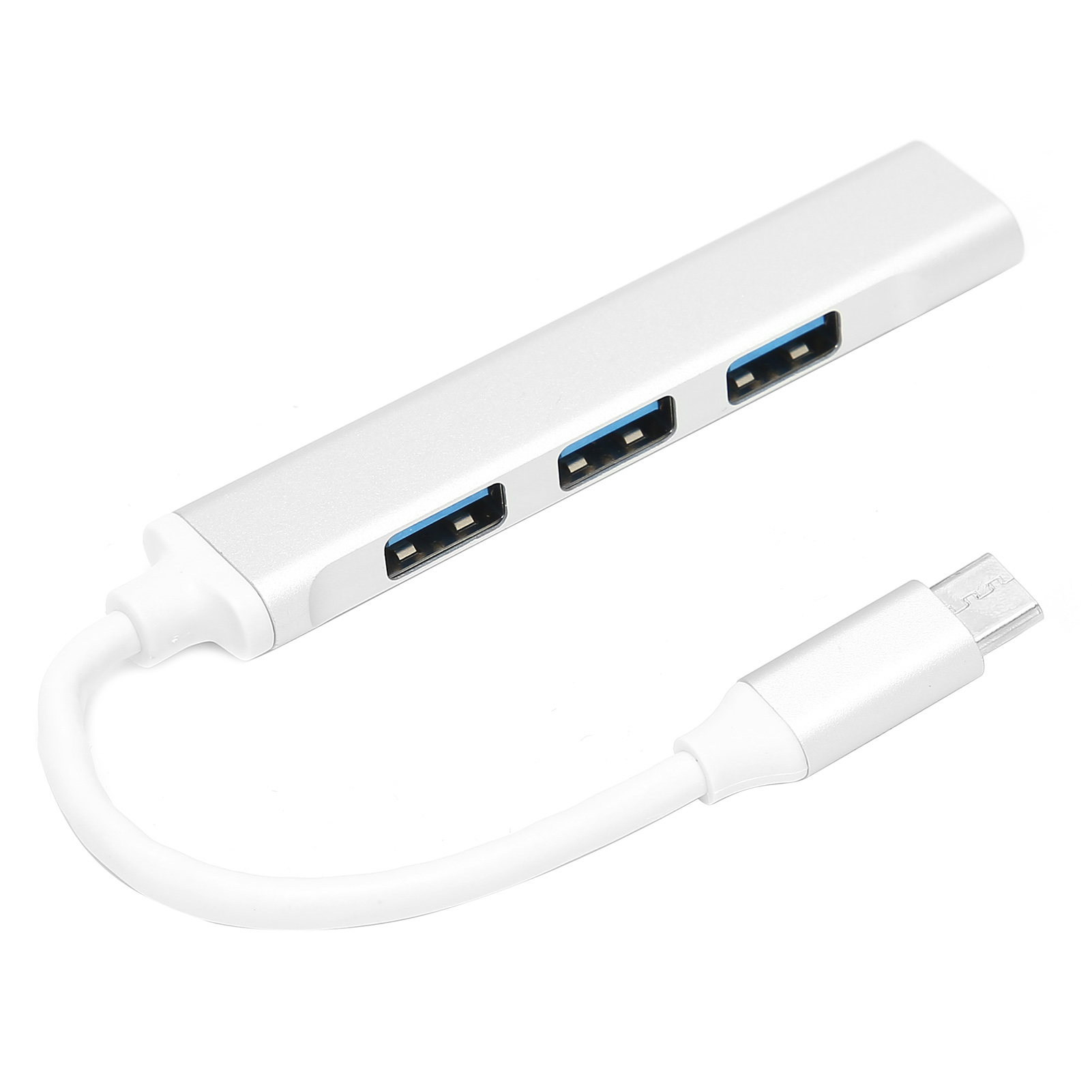 Weißer USB-Hub mit drei USB-Anschlüssen. Weißer USB-C-Anschluss und -Kabel. Weißer Hintergrund.