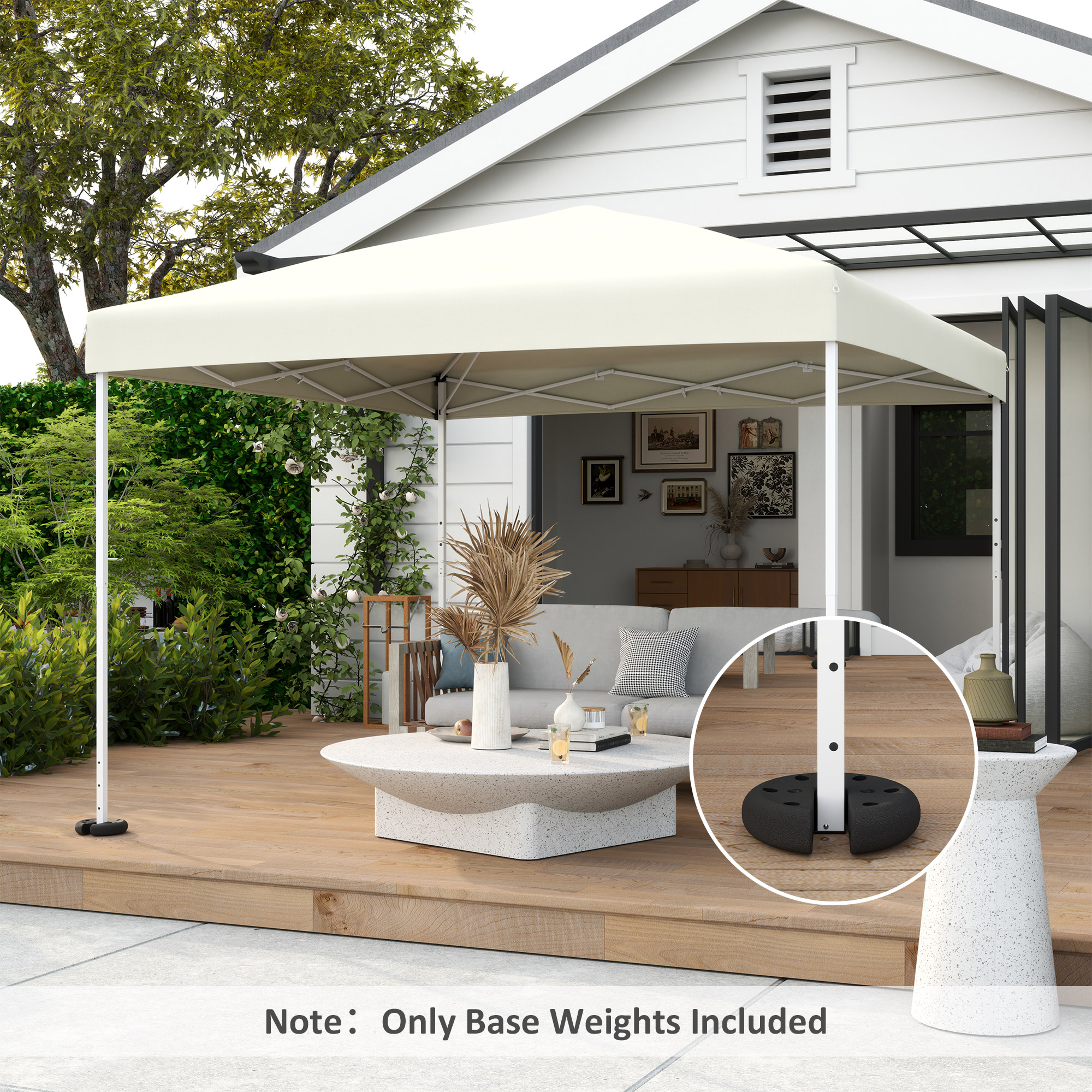 Cremefarbenes Outdoor-Pavillon auf einem Holzdeck. Basisgewichte sind enthalten.
