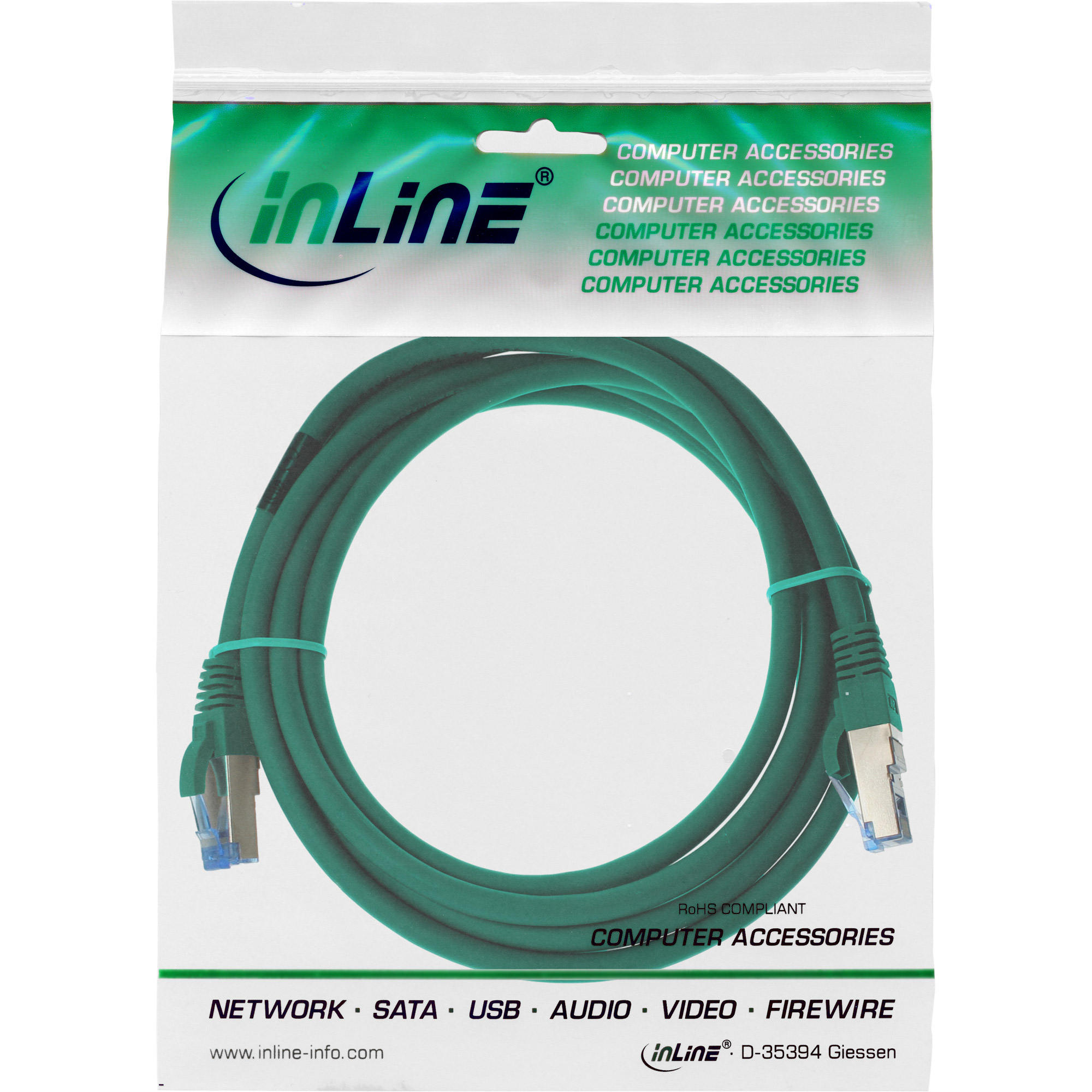 Câble Ethernet vert enroulé dans un sac plastique. Le sac porte le logo inLine et le texte accessoires.