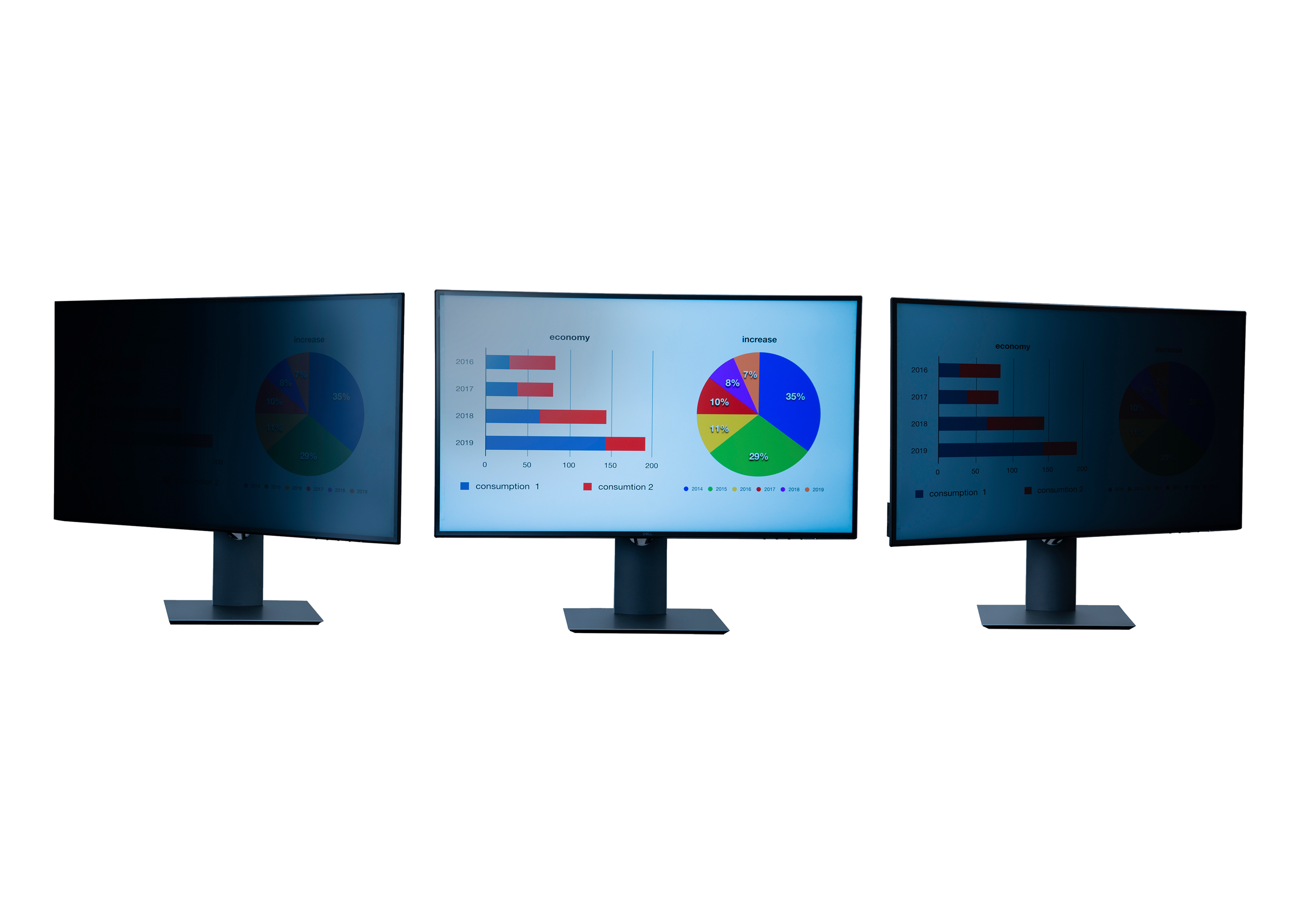 Tre monitor di computer con grafici. Sfondo blu scuro.