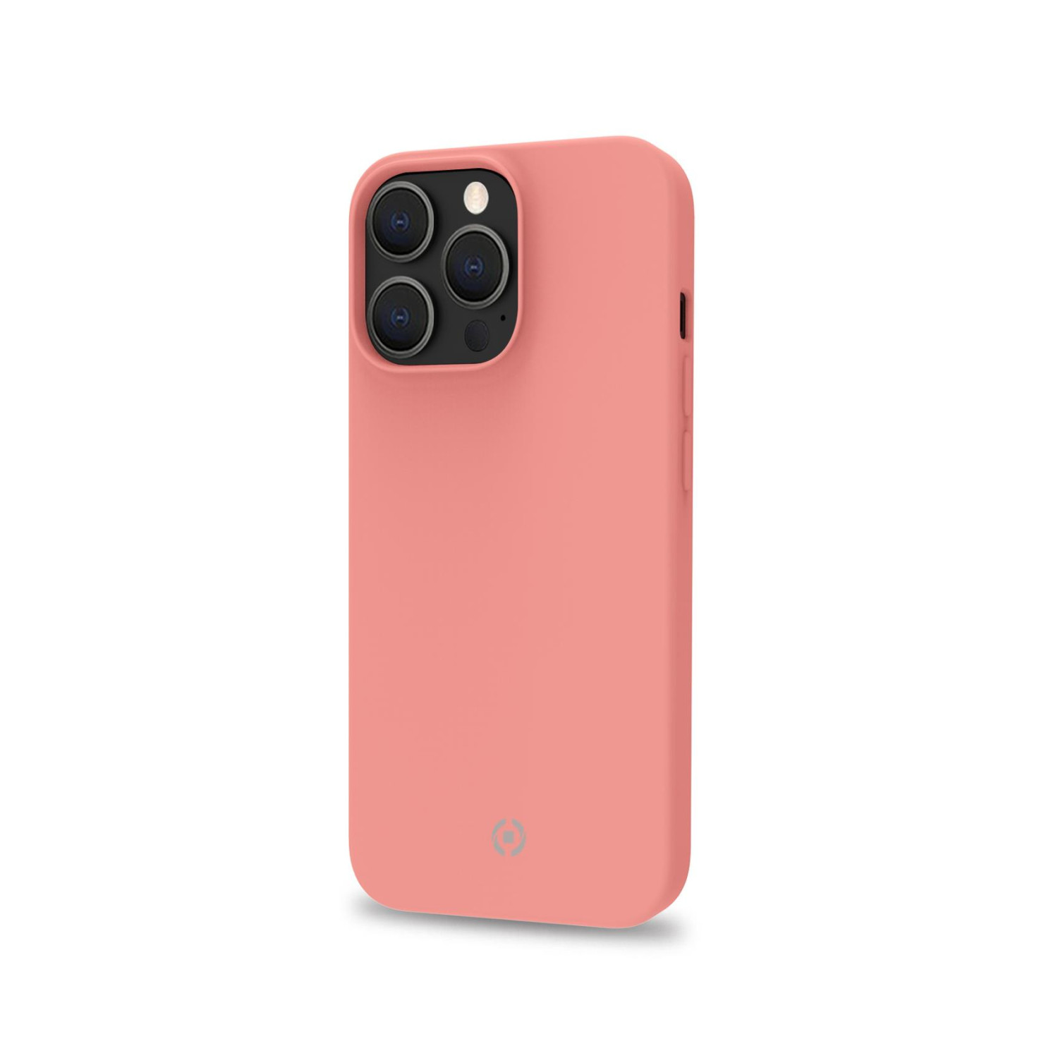 Custodia per telefono rosa. Ha un ritaglio per fotocamera e logo del marchio. Sfondo bianco.