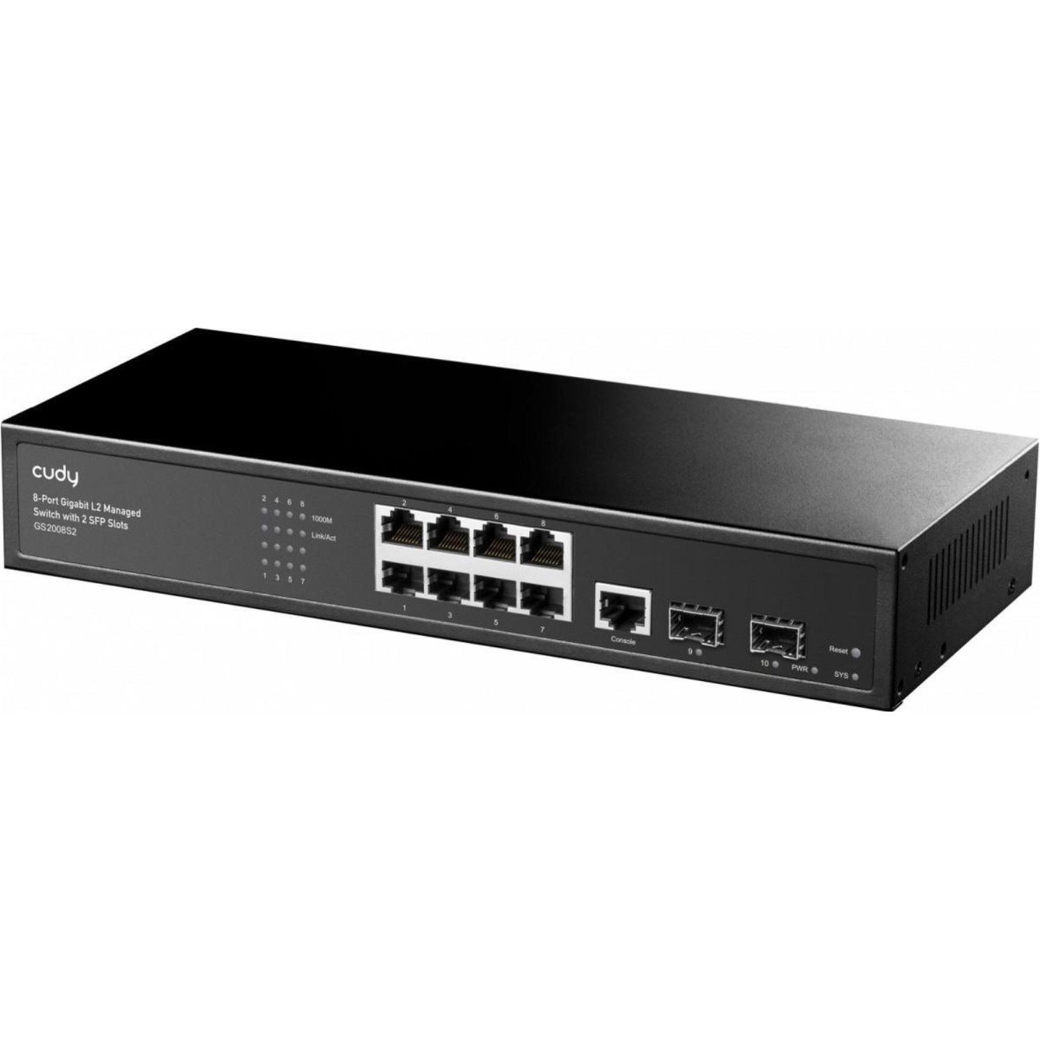 Switch di rete nero con più porte ed etichette, isolato su sfondo bianco.