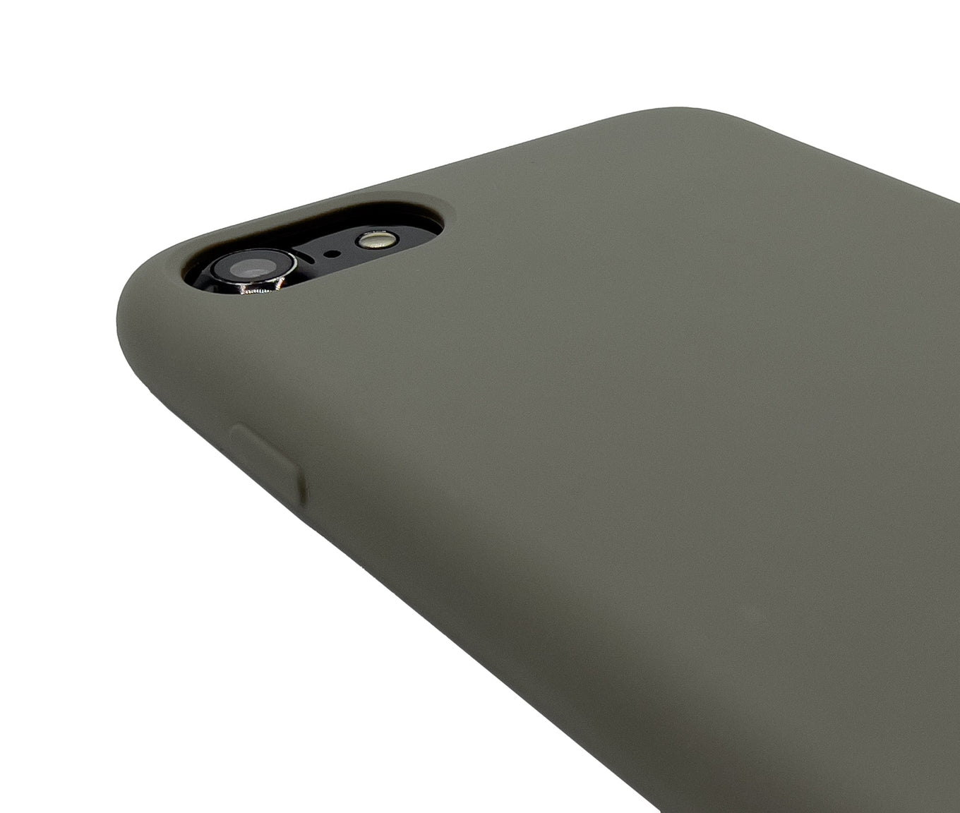 Primo piano di una custodia per telefono con fotocamera. La custodia è verde oliva.