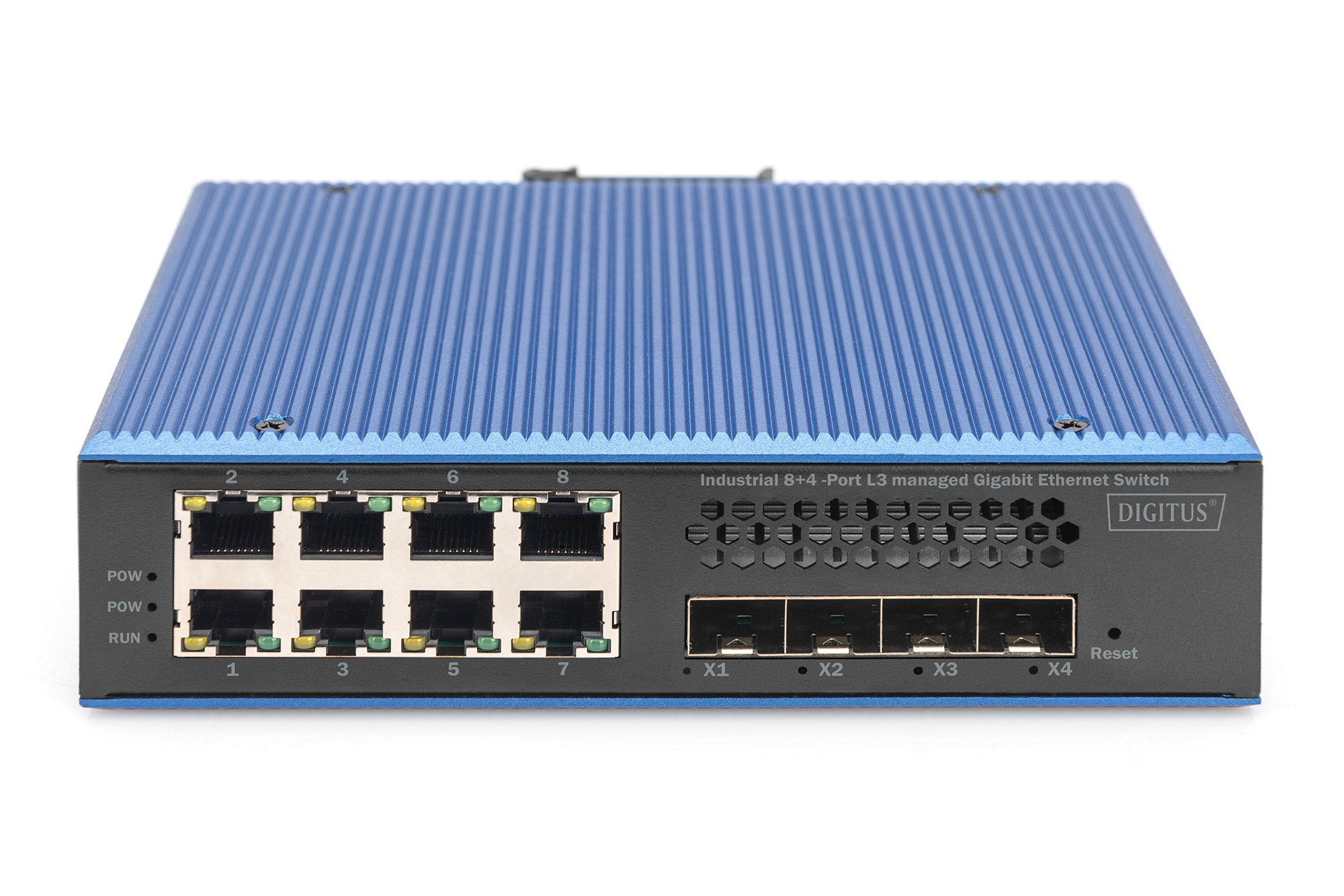 Uno switch ethernet Digitus blu e nero con porte, su sfondo bianco.