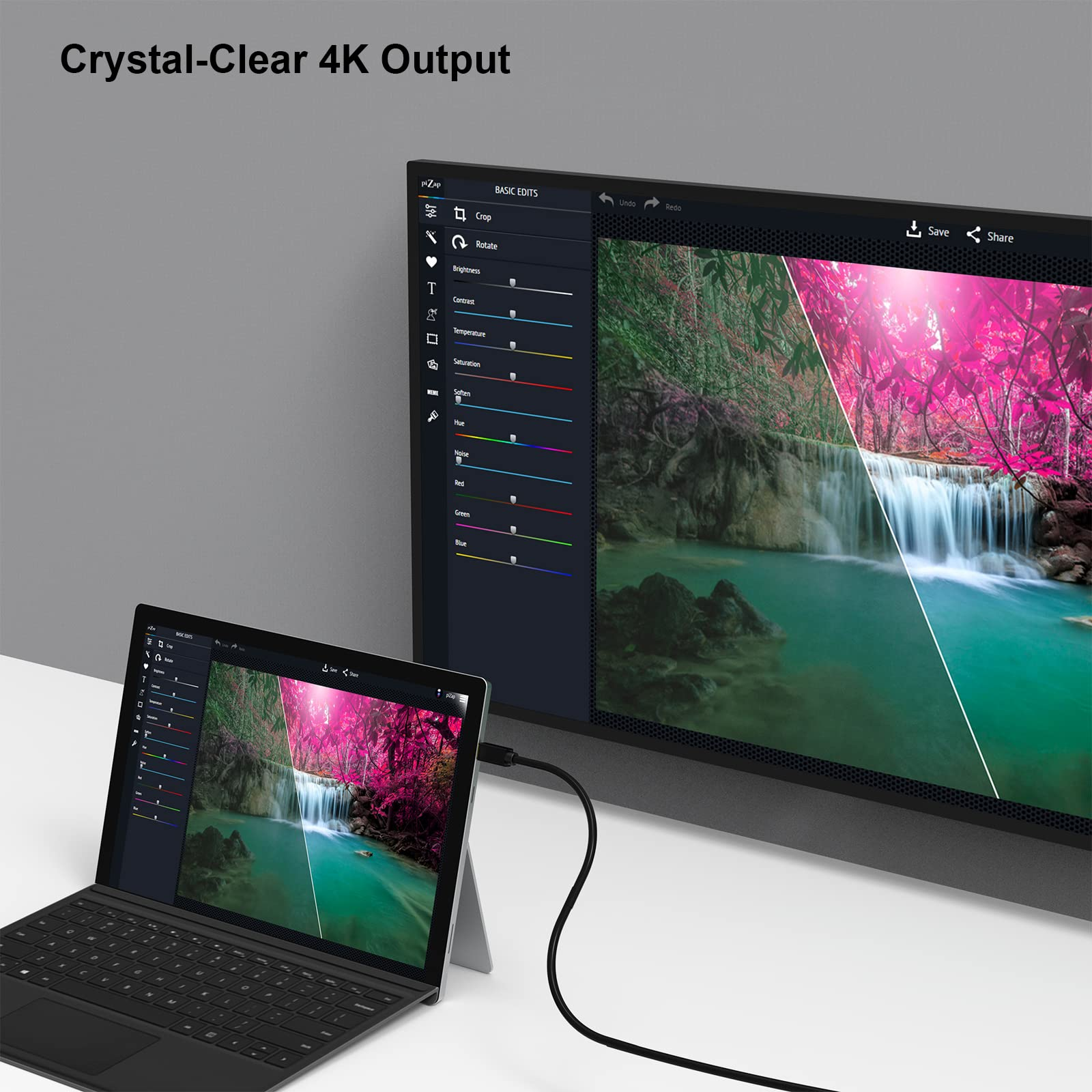 Laptop und Monitor zeigen Fotobearbeitungssoftware. Wasserfallbild auf beiden Bildschirmen, verbunden.