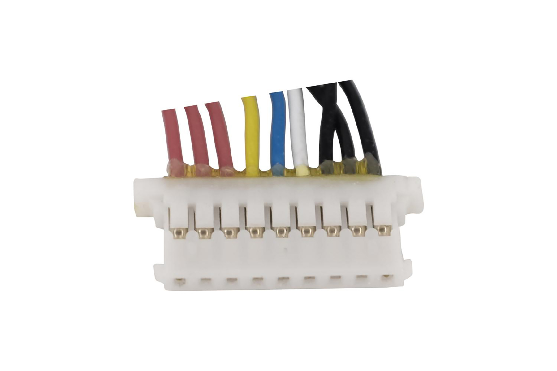 Stecker mit farbigen Drähten. Die Drähte sind rot, gelb, blau, weiß und schwarz.