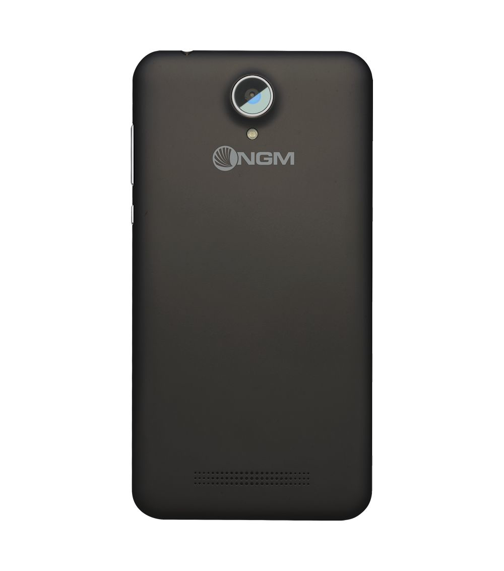 Retro di smartphone nero con singola fotocamera e logo NGM. Il retro è liscio.