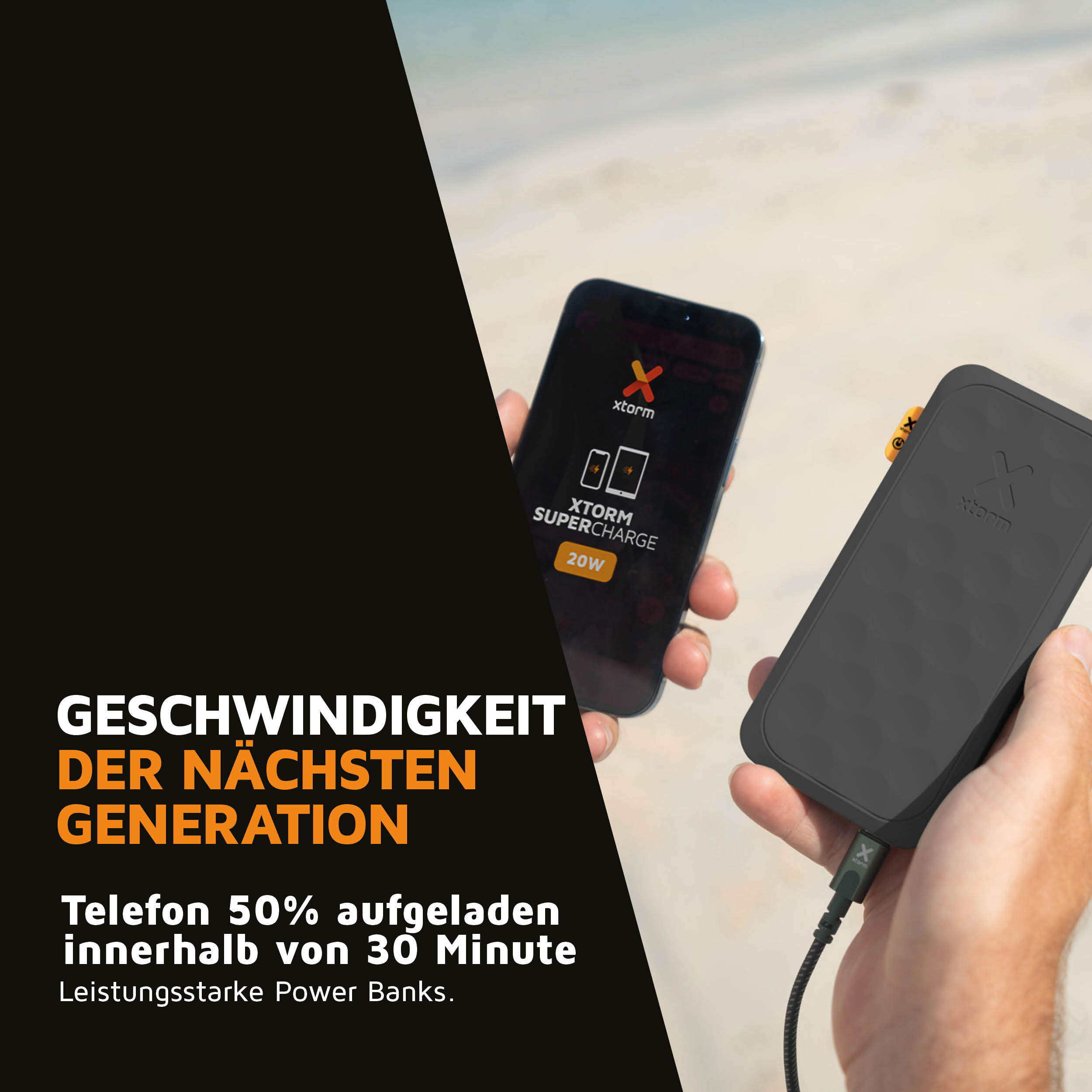 Schwarzes Telefon, das eine schwarze Powerbank auflädt. Text auf Schwarzweiß.
