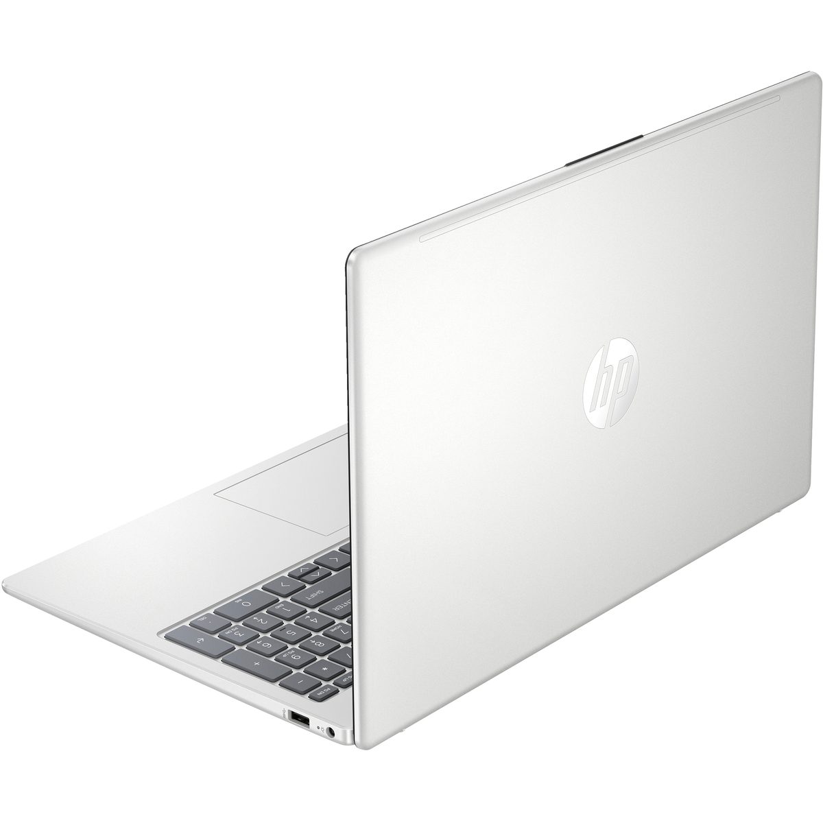 Vista trasera del portátil HP plateado, mostrando el logotipo de HP. El teclado también es visible. Fondo blanco.