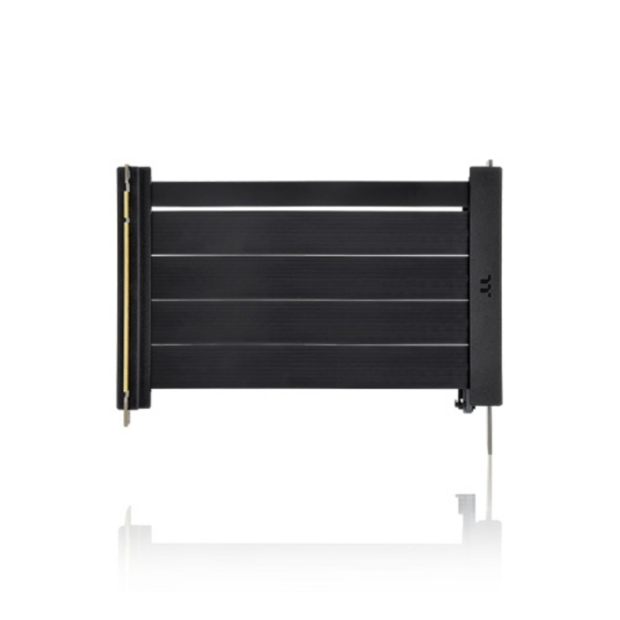 Cavo riser nero per scheda grafica, su sfondo bianco.