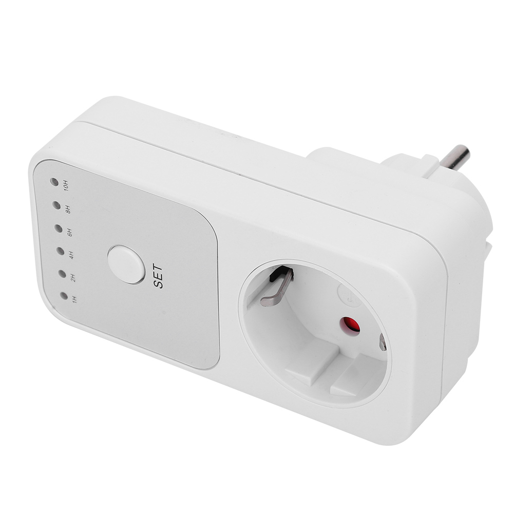 Weißer Timer-Stecker mit Knopf und Lichtern. Hat Stecker und Steckdose für Elektrogeräte.
