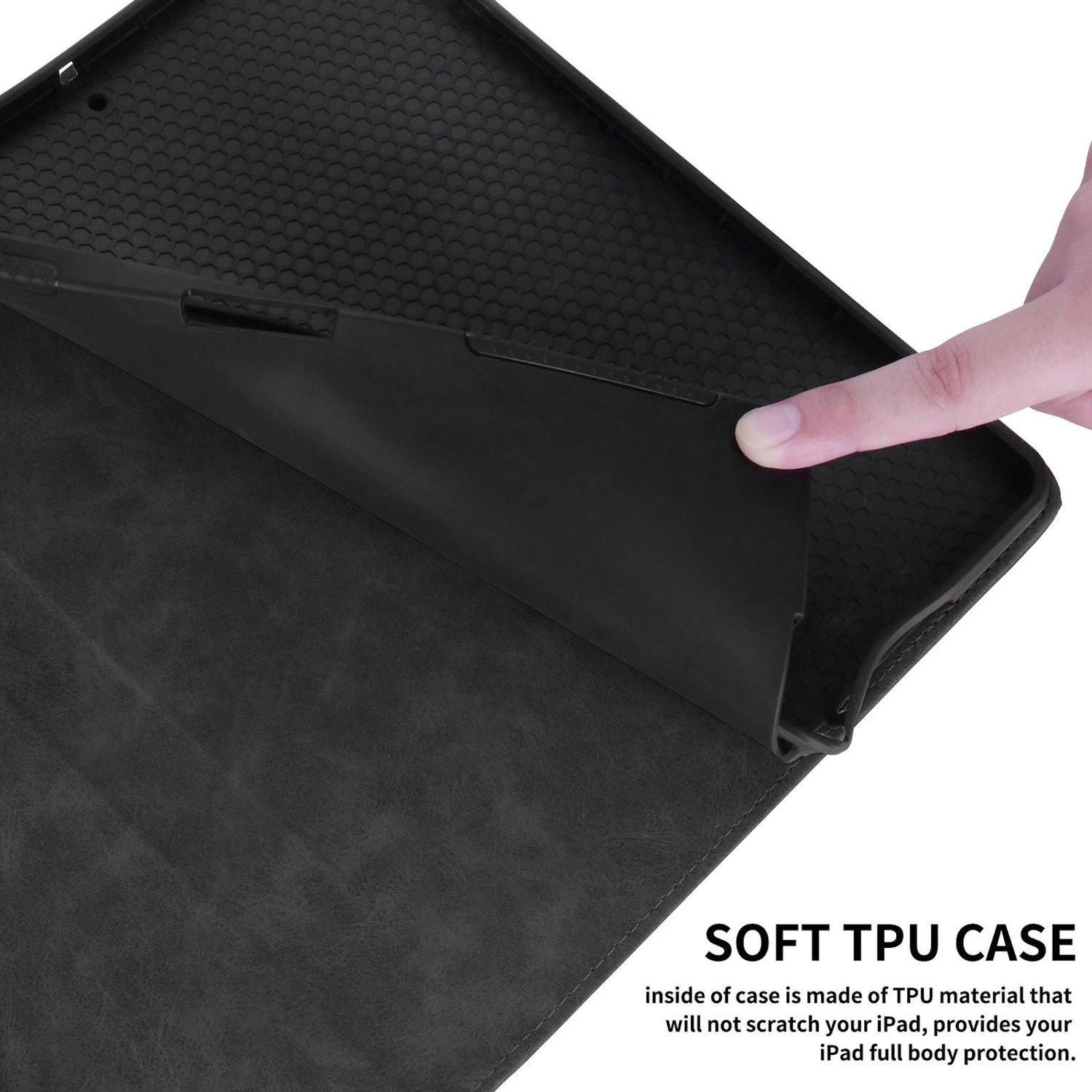 Funda negra para iPad con interior de TPU. Una mano levanta la cubierta para mostrar el interior.