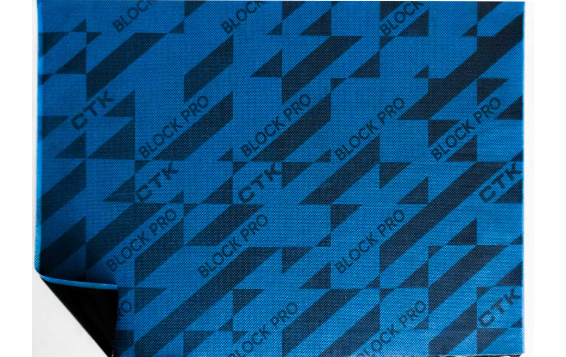 Nahaufnahme eines blauen, gemusterten Schalldämpfungsmaterials.