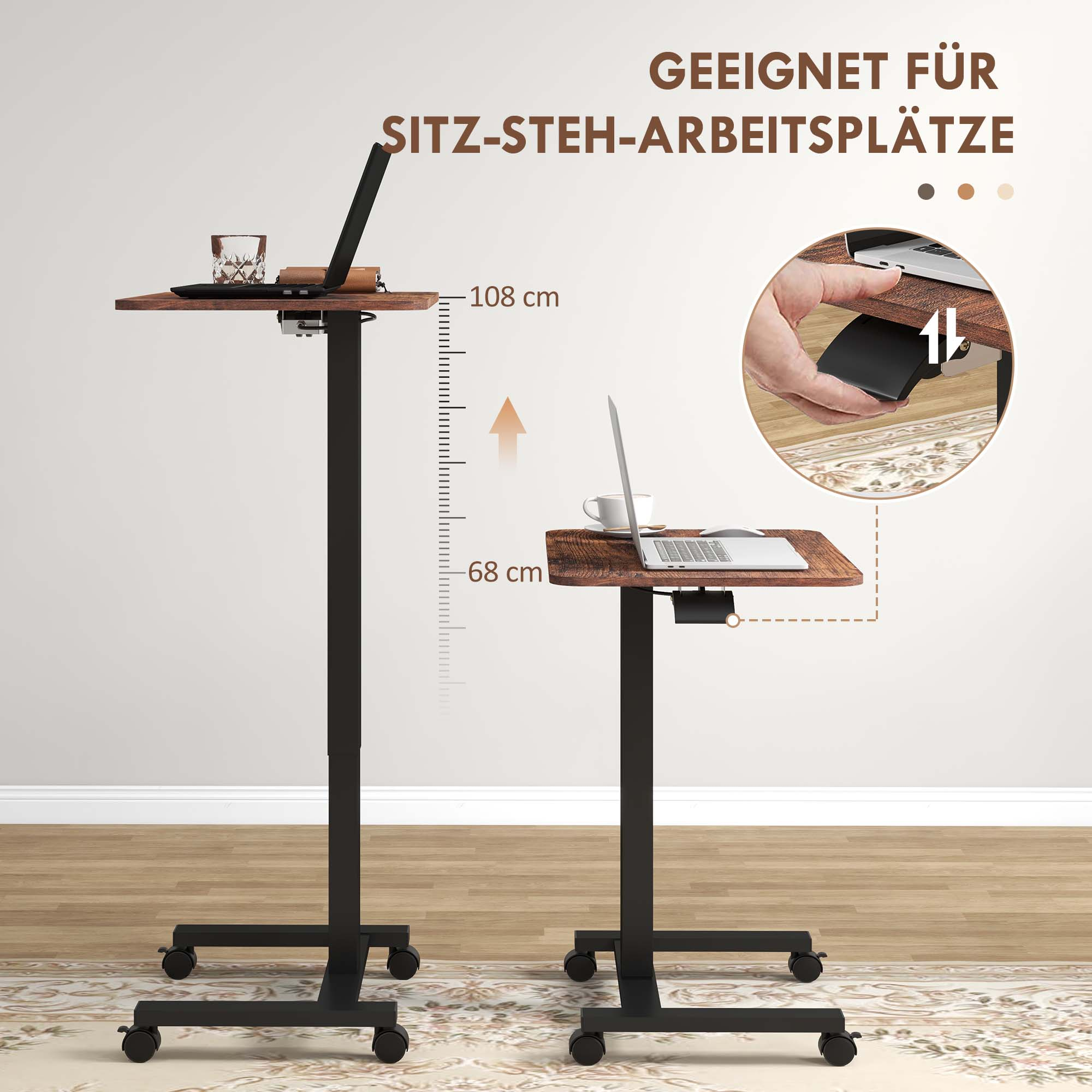Zwei höhenverstellbare Schreibtische mit Laptops. Einer ist angehoben und einer abgesenkt. Beide sind schwarz und braun.