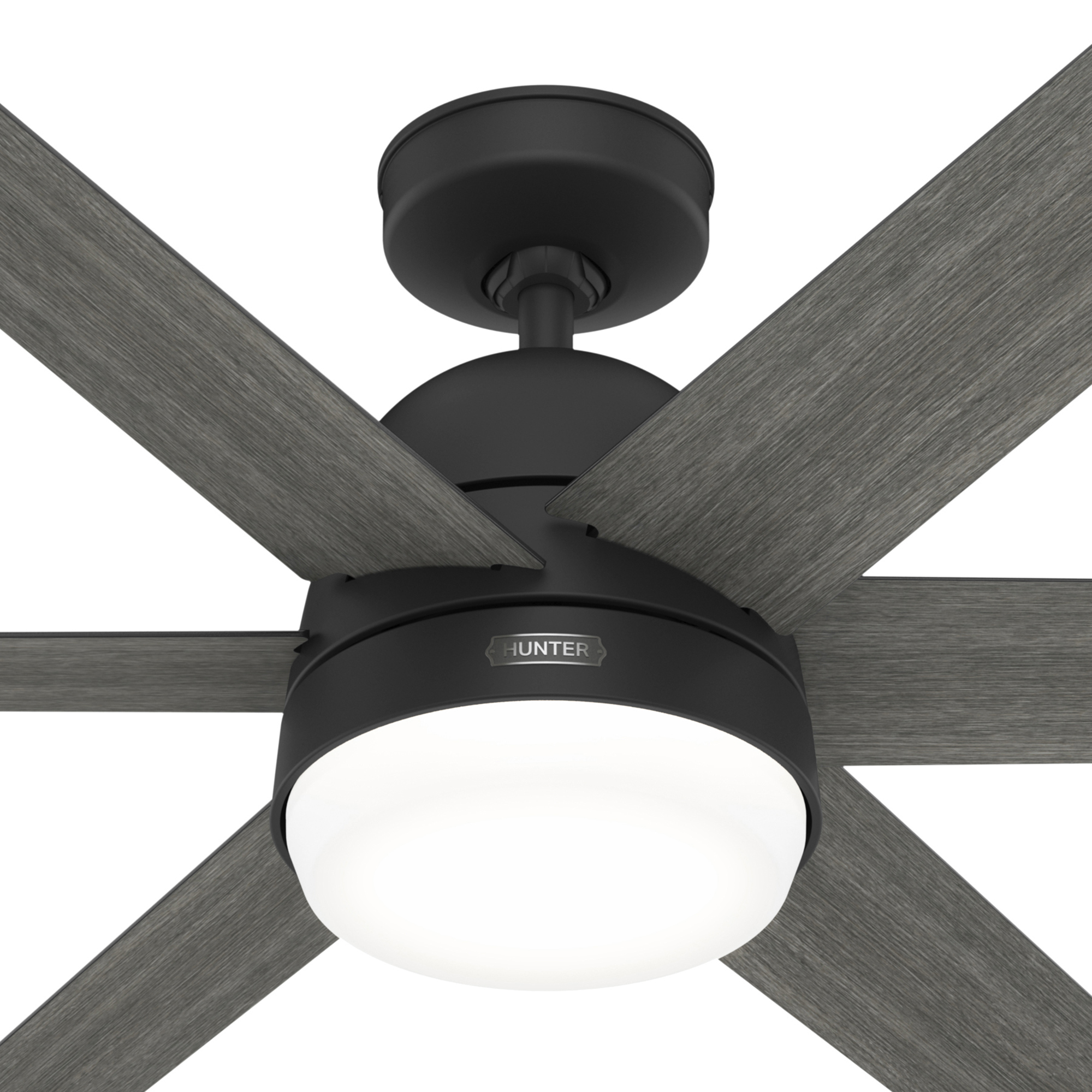 Schwarzer Deckenventilator mit grauen Holzflügeln. Hunter-Logo ist in der Mitte sichtbar.
