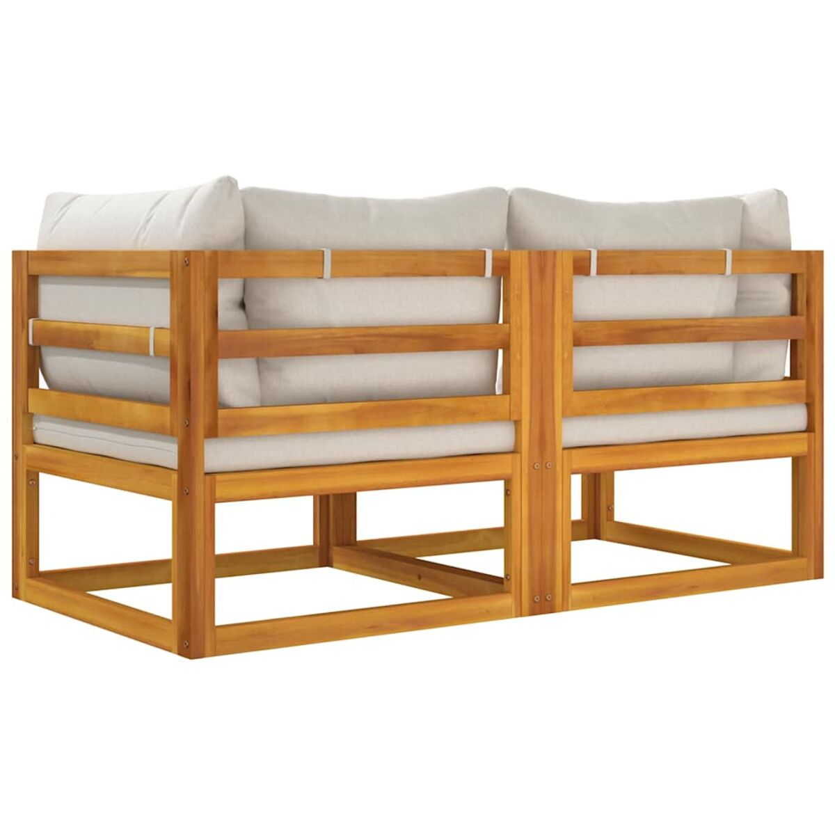 Holzsofa mit cremefarbenen Kissen, Rückansicht.