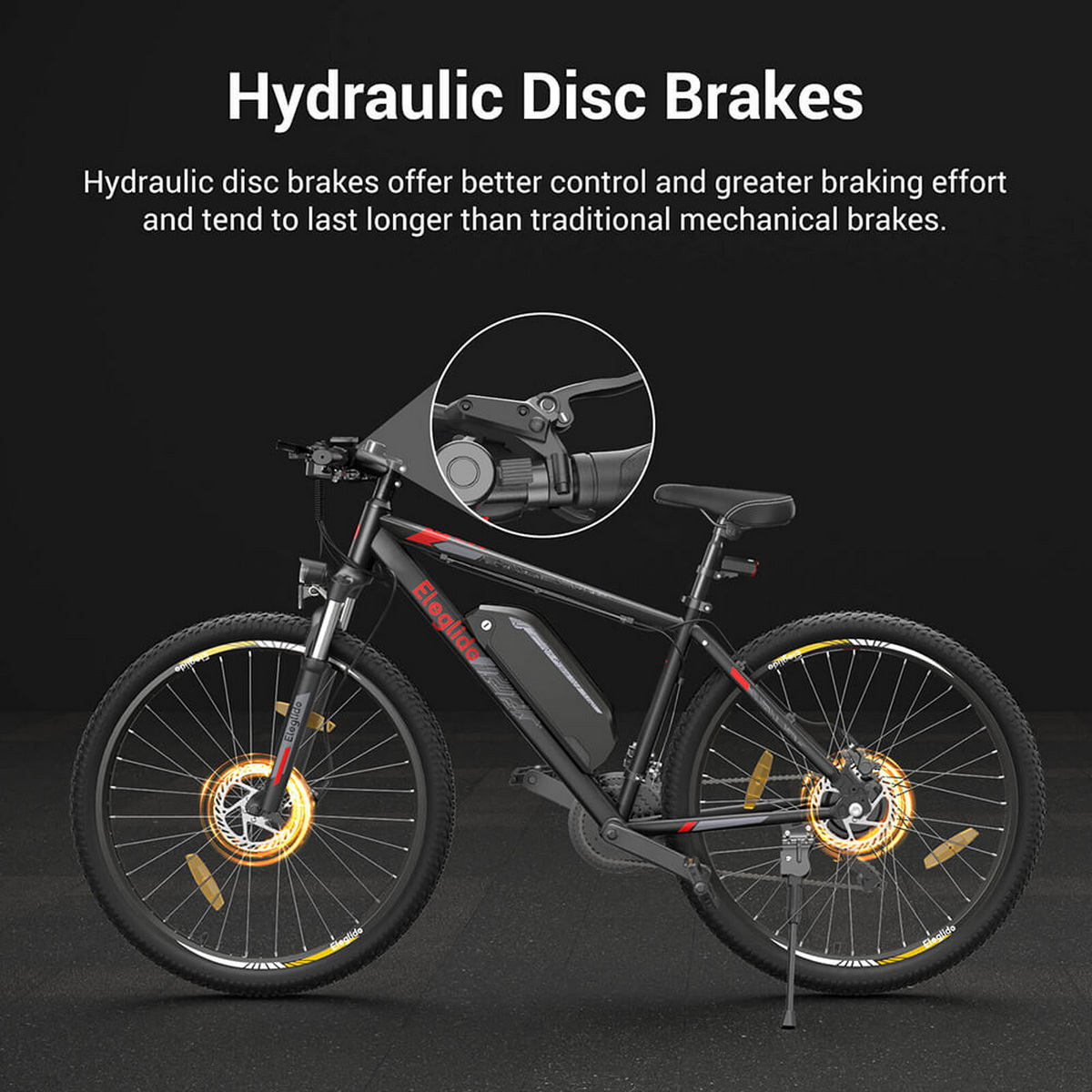 Czarny rower elektryczny z czarną ramą i żółtym hamulcem tarczowym.